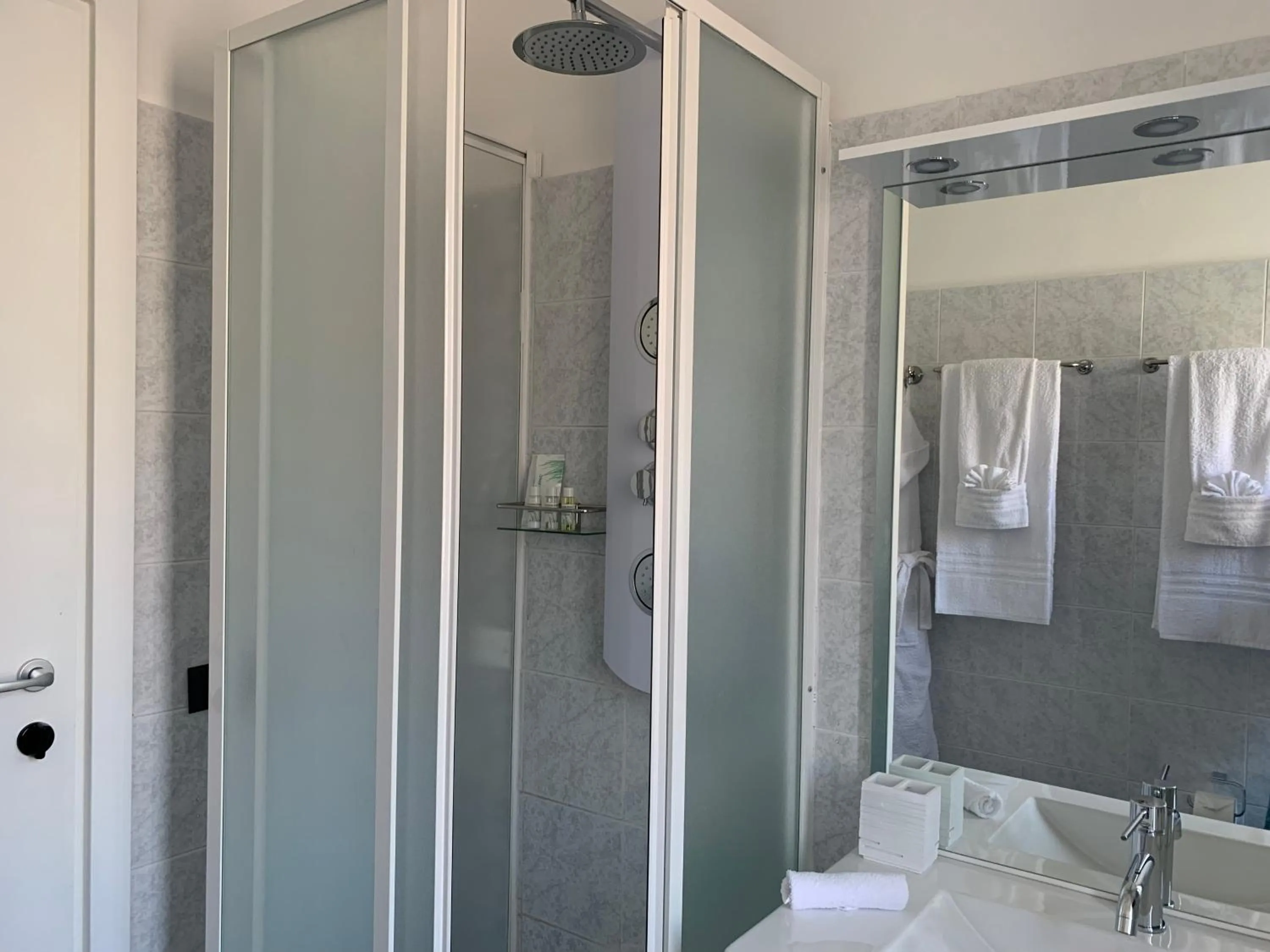 Shower, Bathroom in BASILICO Genova