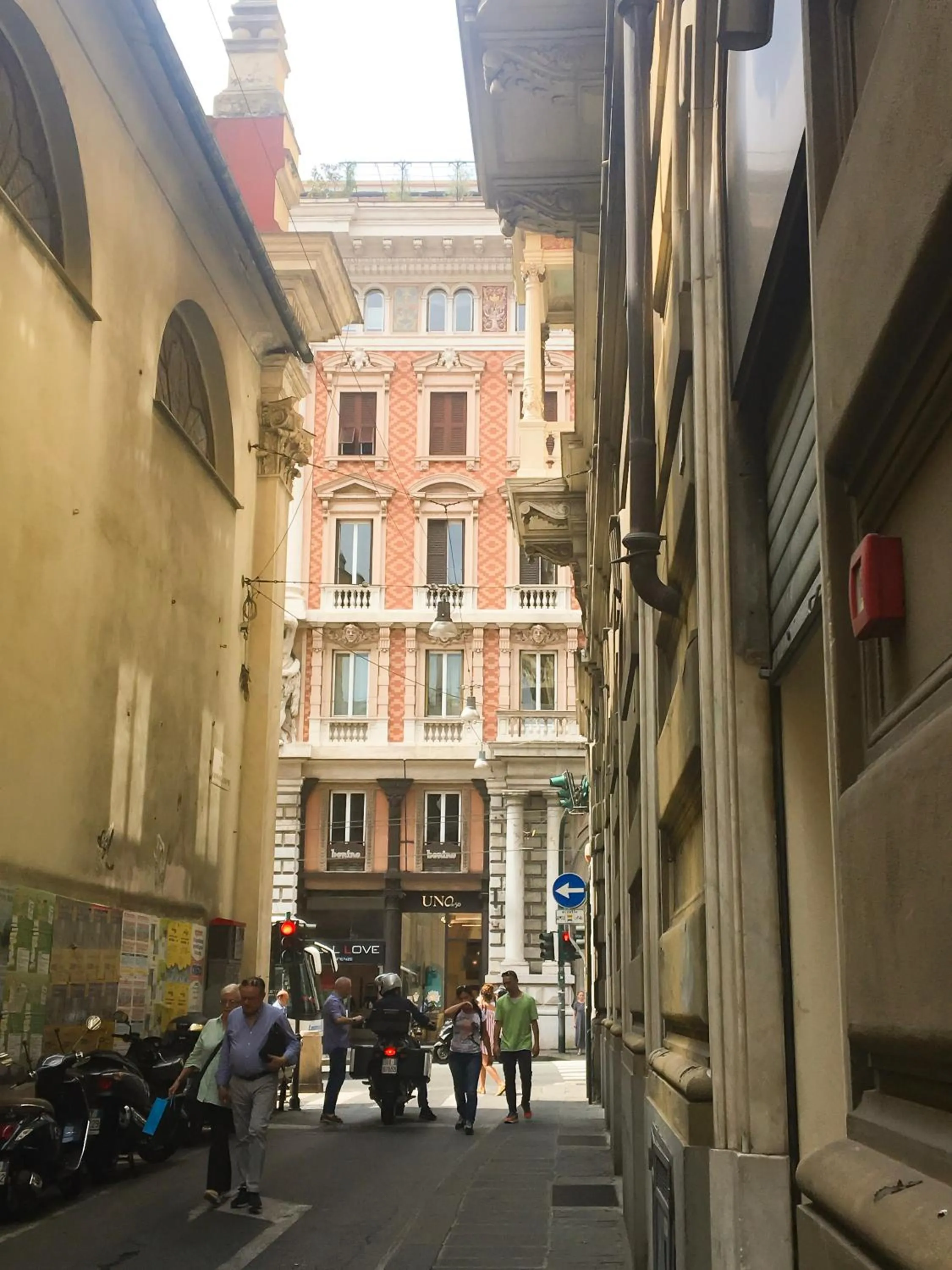 Property building, Neighborhood in BASILICO Genova