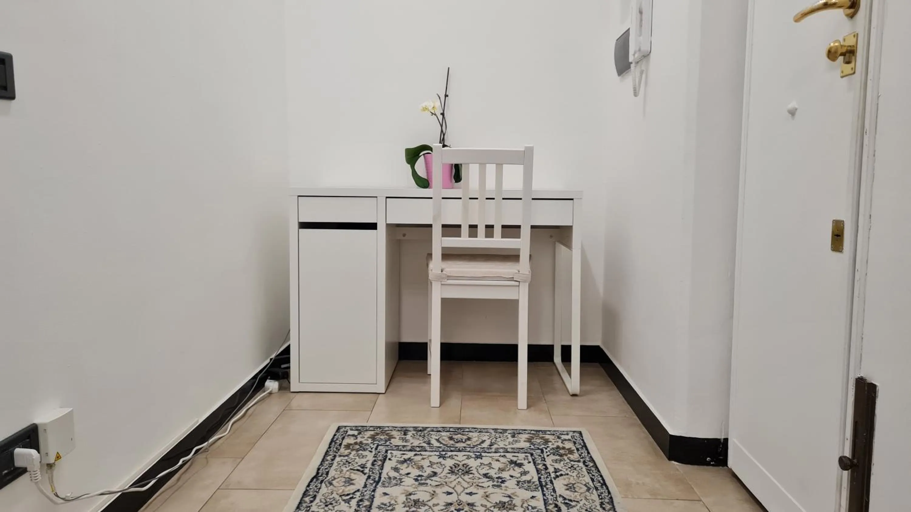 Seating area in BASILICO Genova