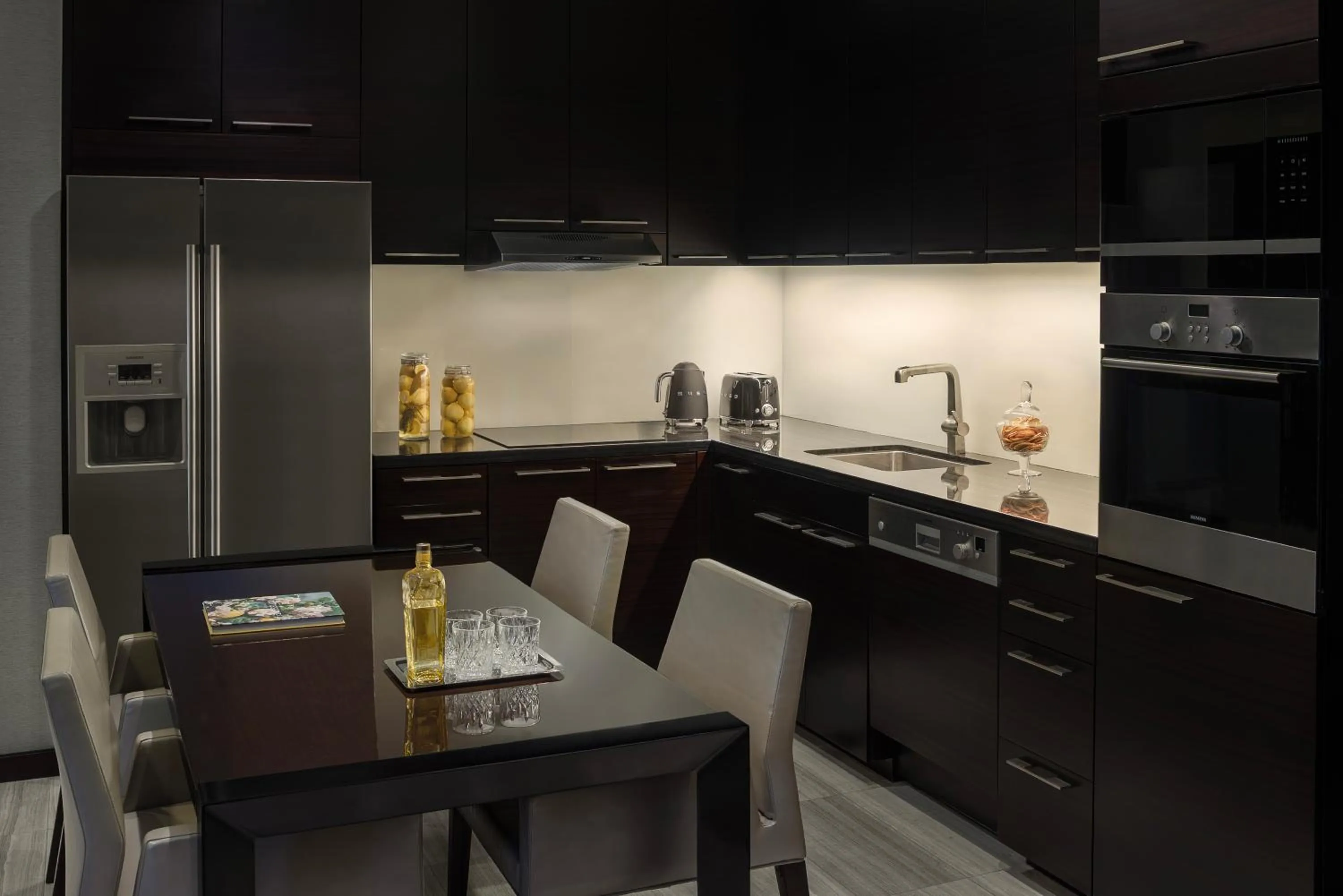 Living room in Rosewood Abu Dhabi