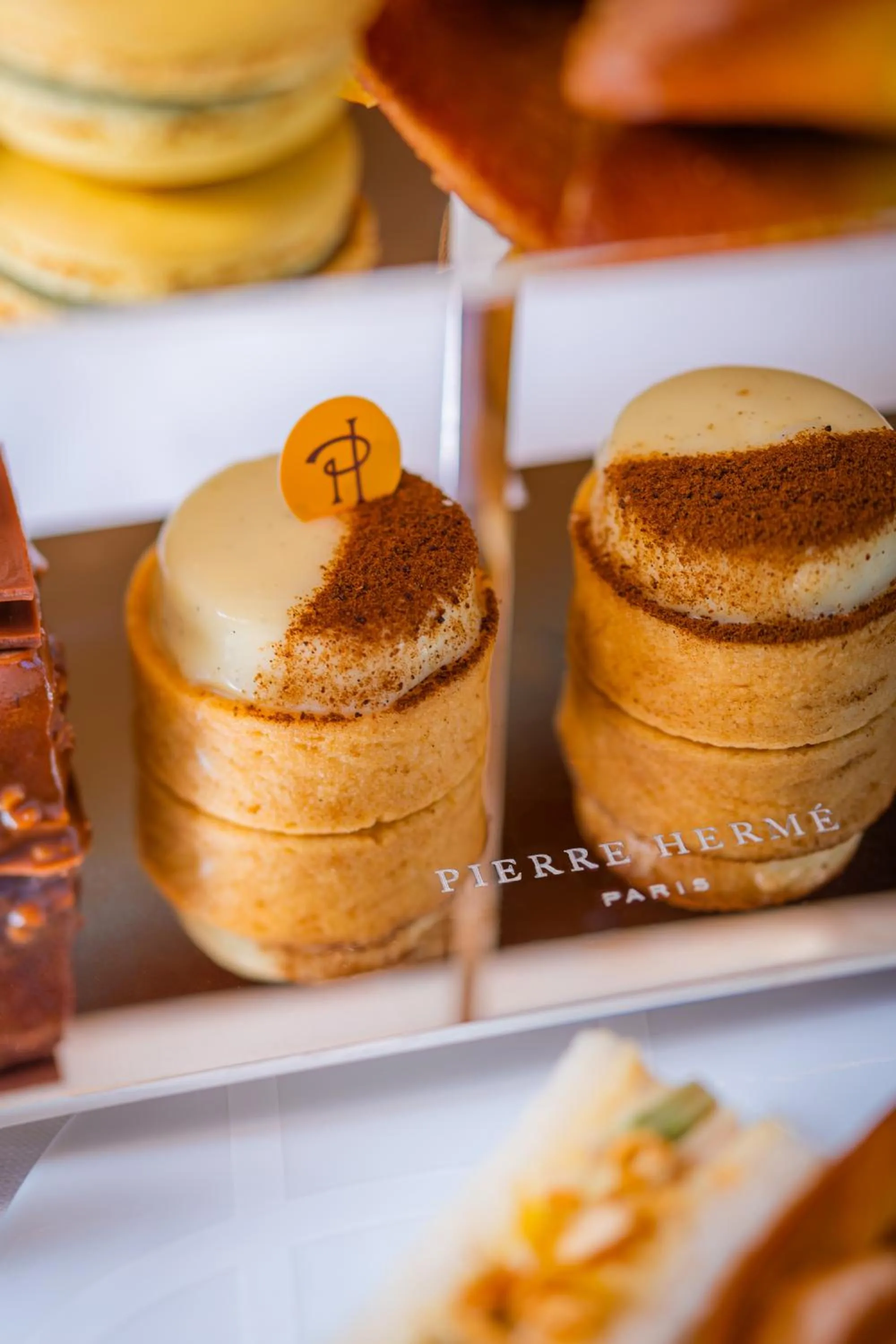 Restaurant/places to eat in Rosewood Abu Dhabi