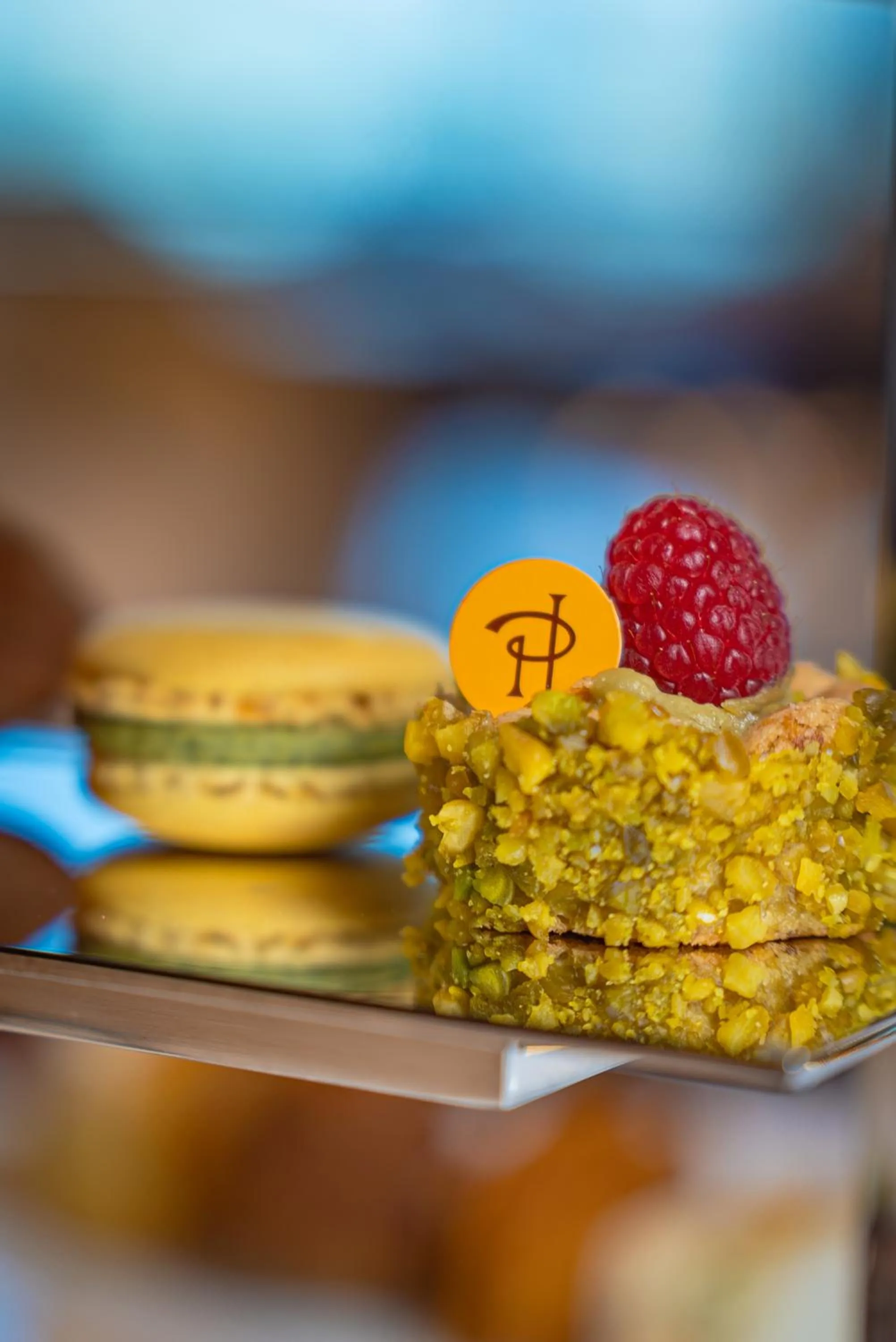 Restaurant/places to eat in Rosewood Abu Dhabi