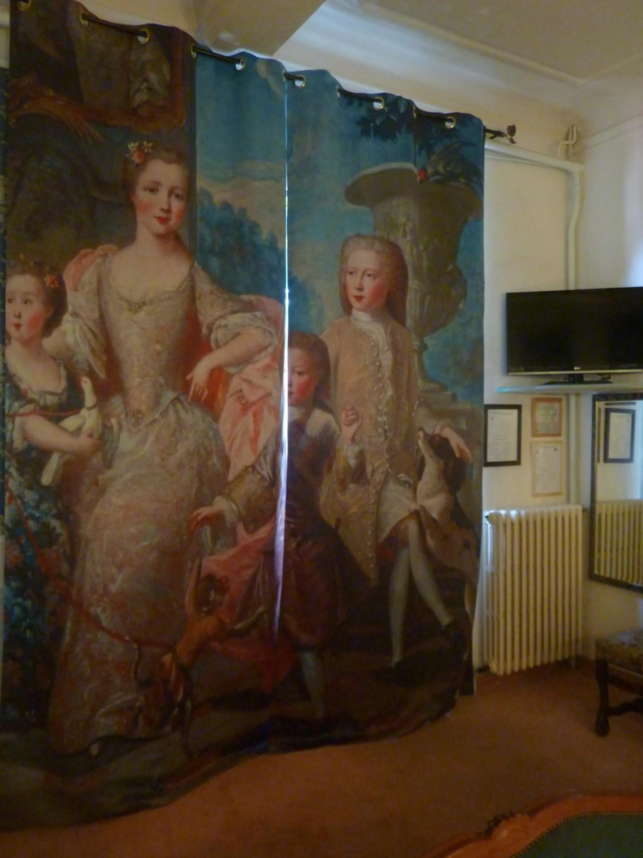 Decorative detail in Hôtel du Fiacre