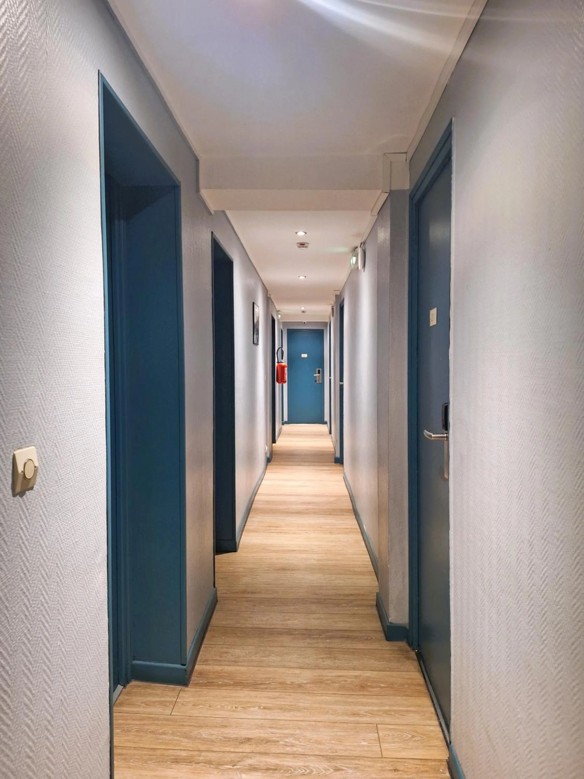 Property building in Hipotel Paris Gambetta République