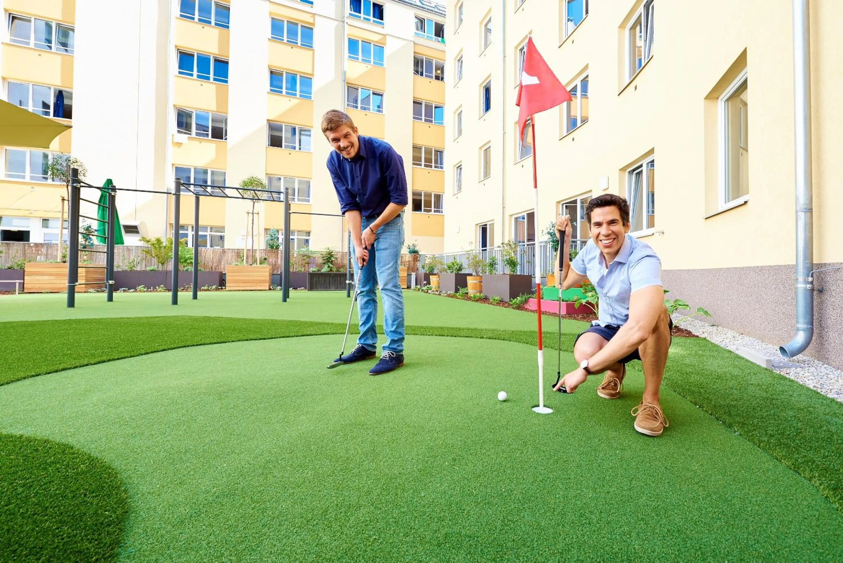 Minigolf in Hotel Zeitgeist Vienna Hauptbahnhof