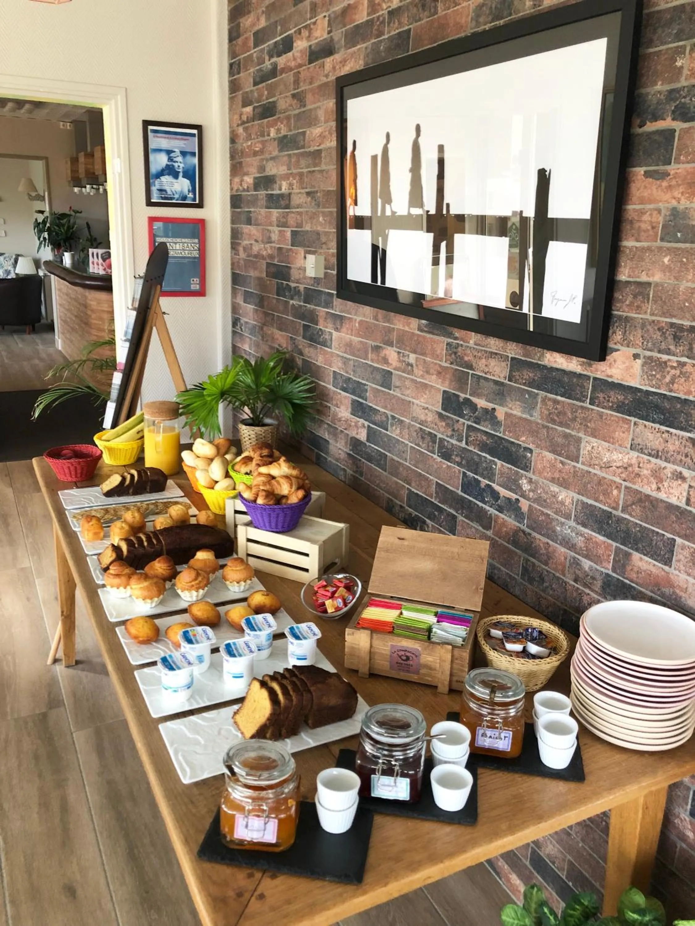 Breakfast in Hôtel Le Plaisance