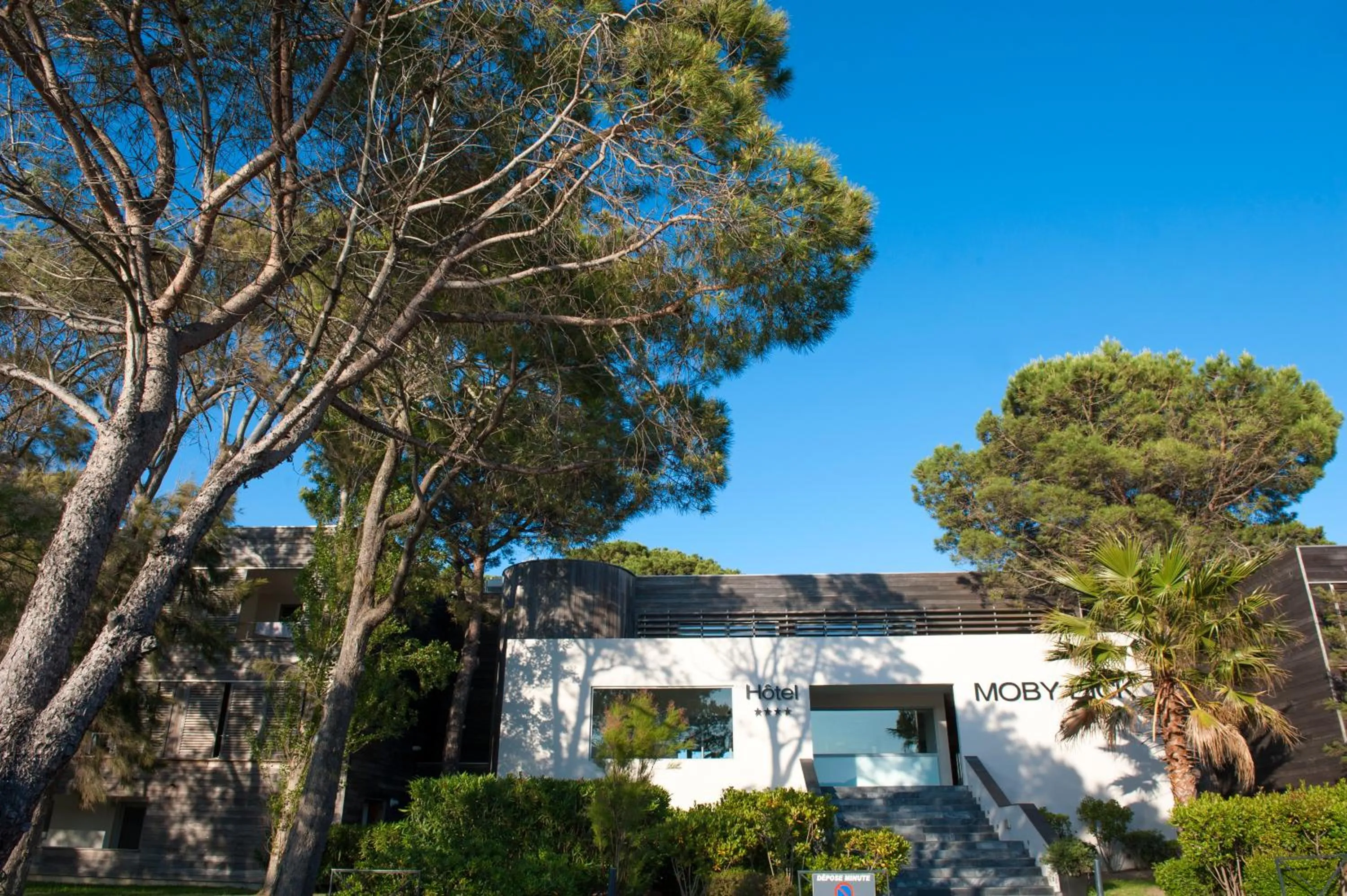 Facade/entrance in Hôtel & Lodges Moby Dick