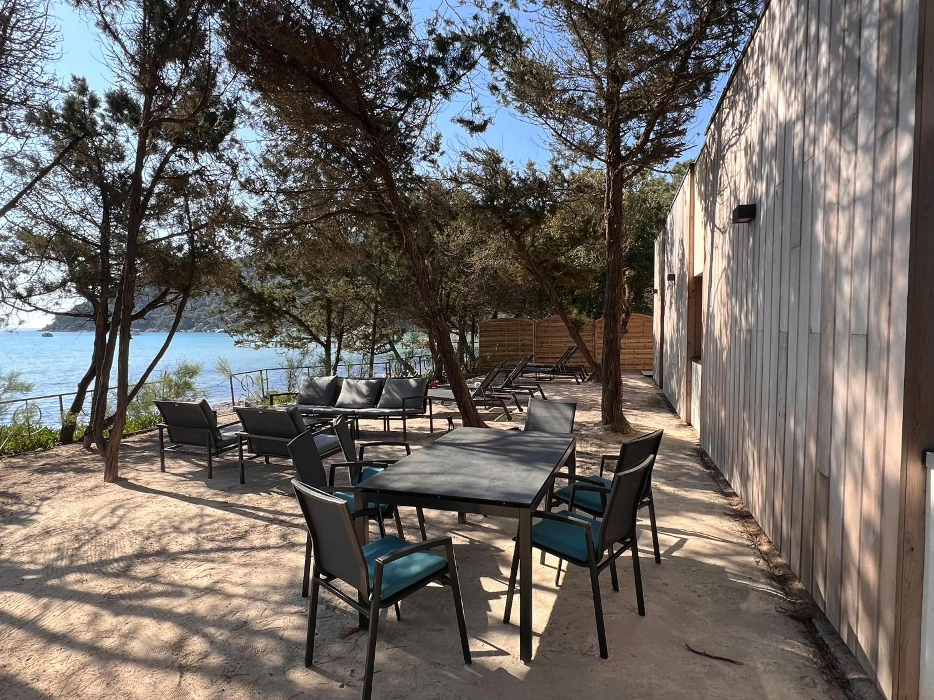 Patio in Hôtel & Lodges Moby Dick