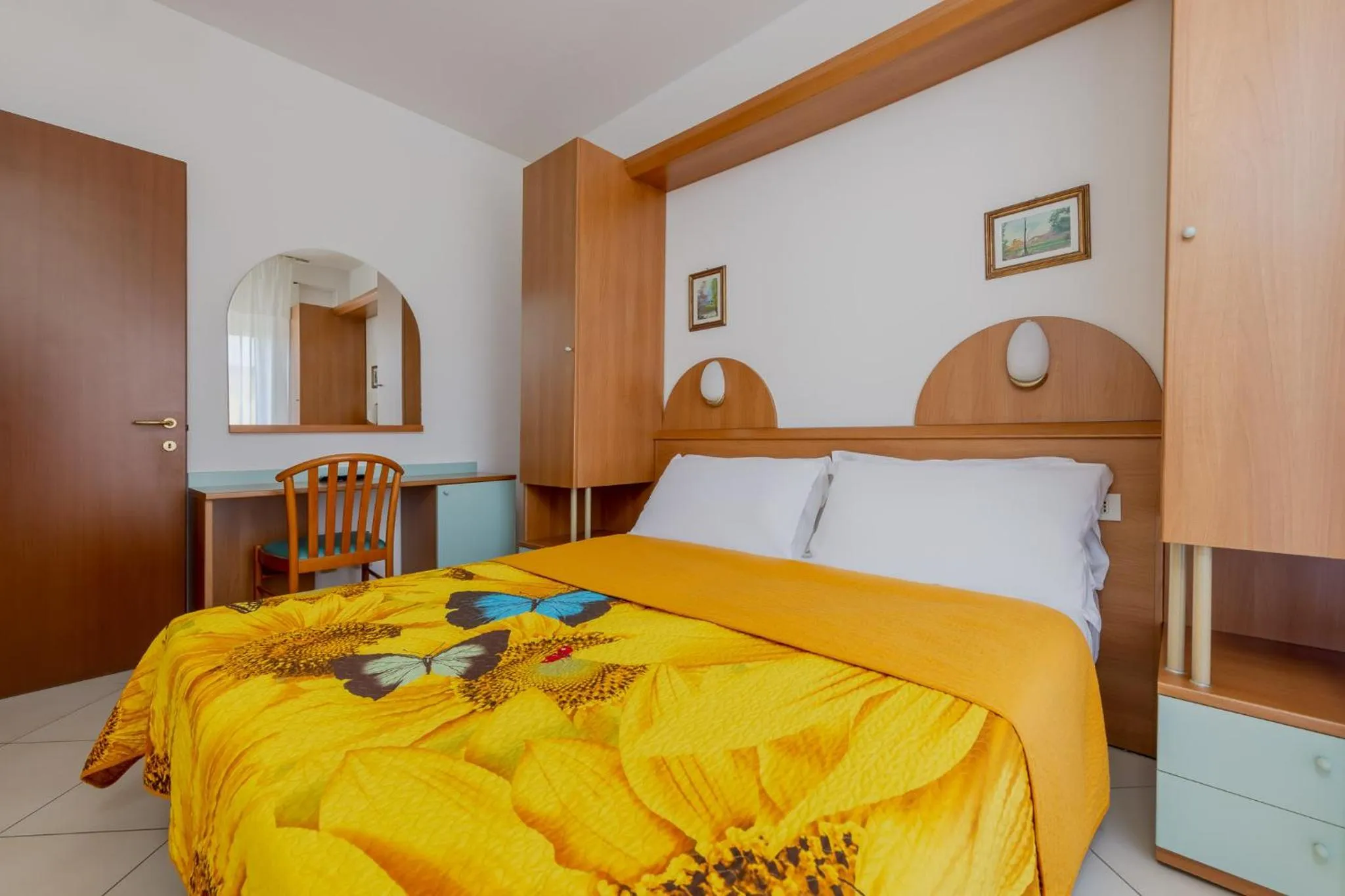 Bedroom, Bed in Hotel Sole