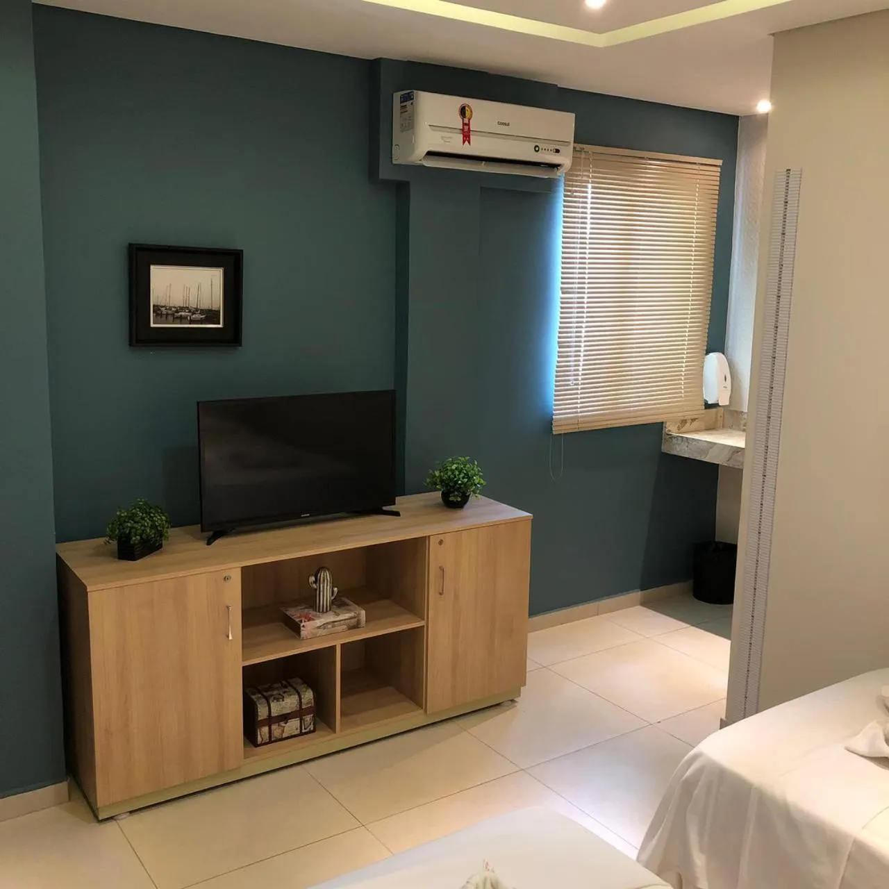 Bed in Angra Praia Hotel