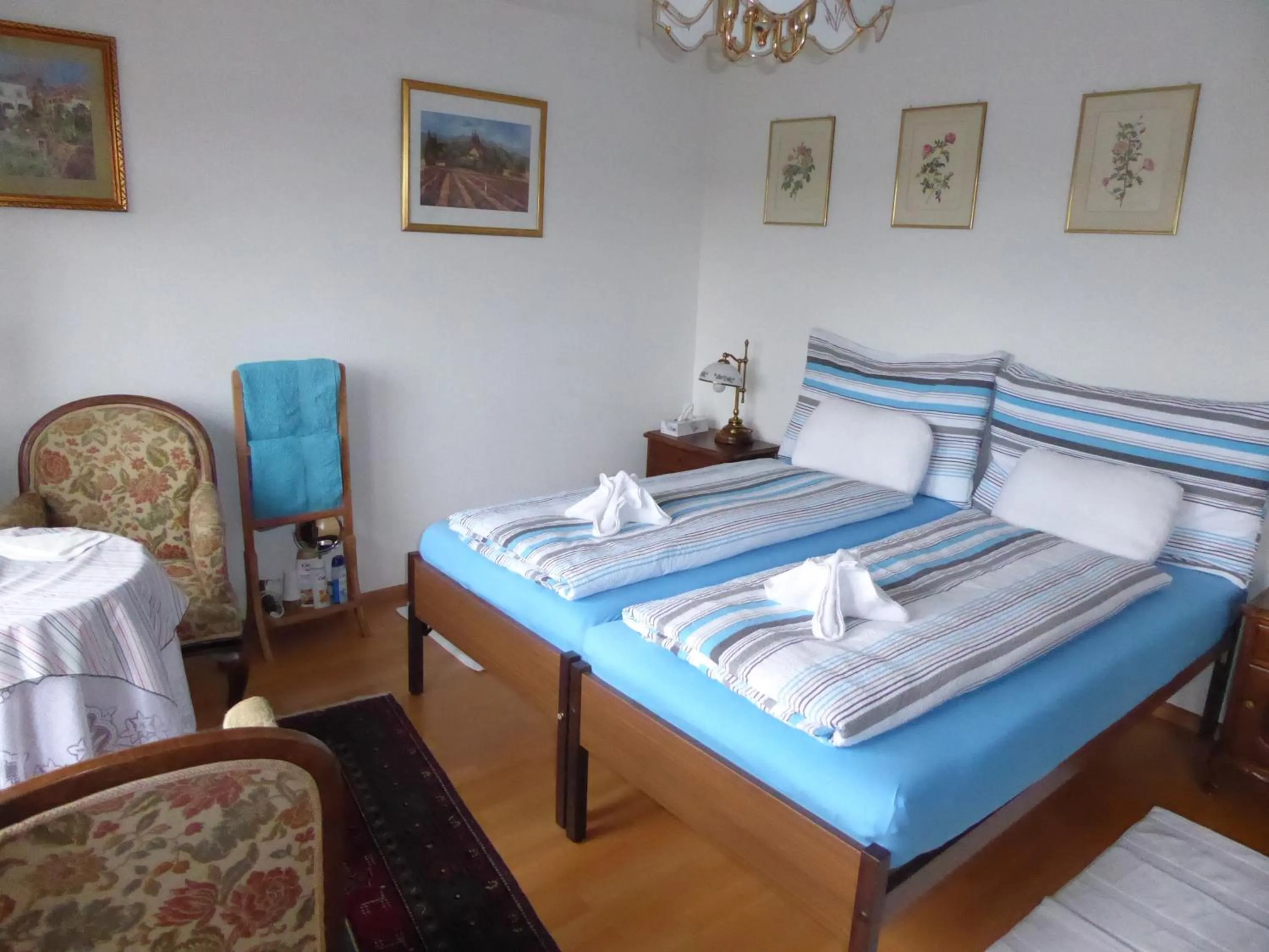 Photo of the whole room, Bed in B&B Pappelweg - 2