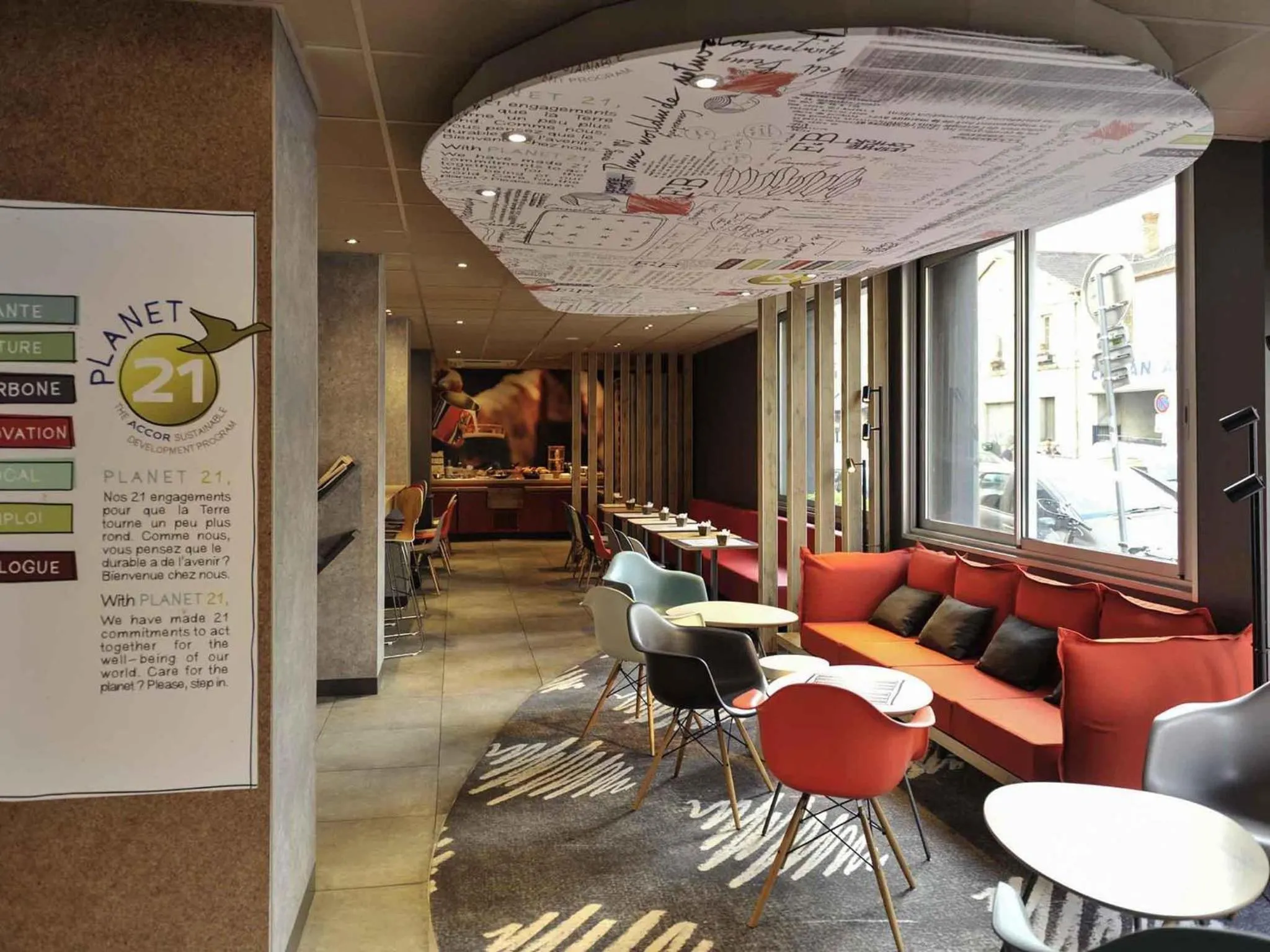 Lounge or bar in ibis Lyon Centre