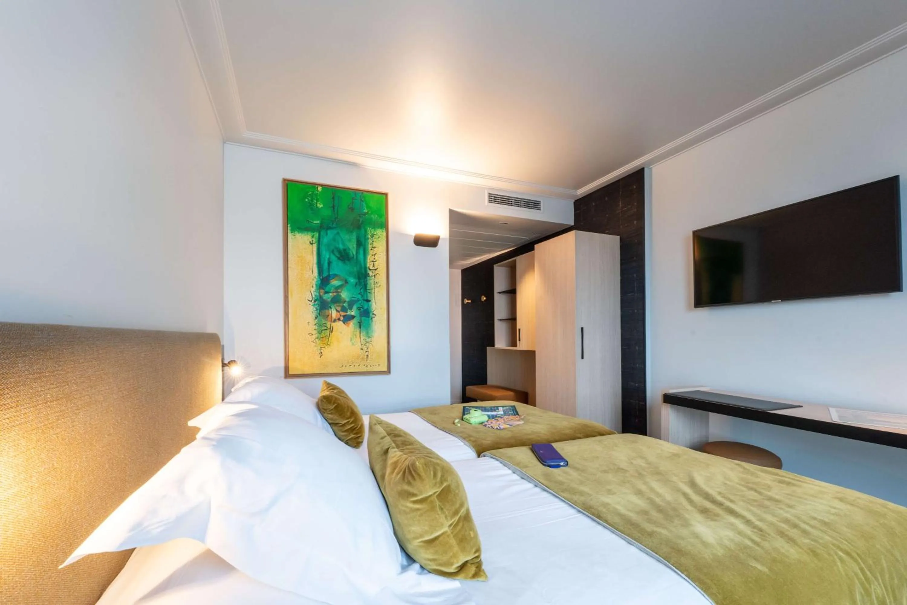 Bedroom, Bed in Best Western Premier Le Masq Hotel