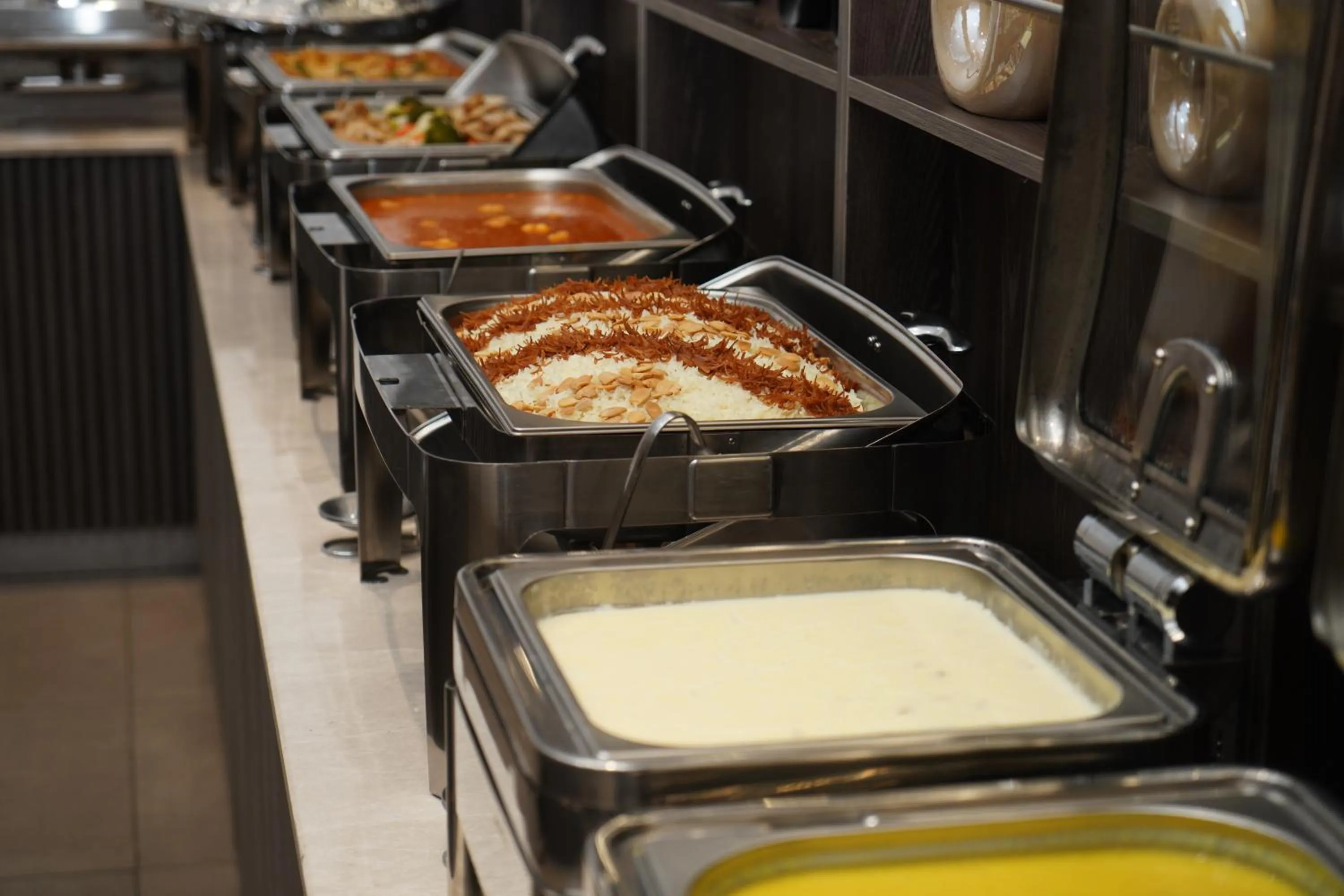 Food in Darin Plaza Hotel