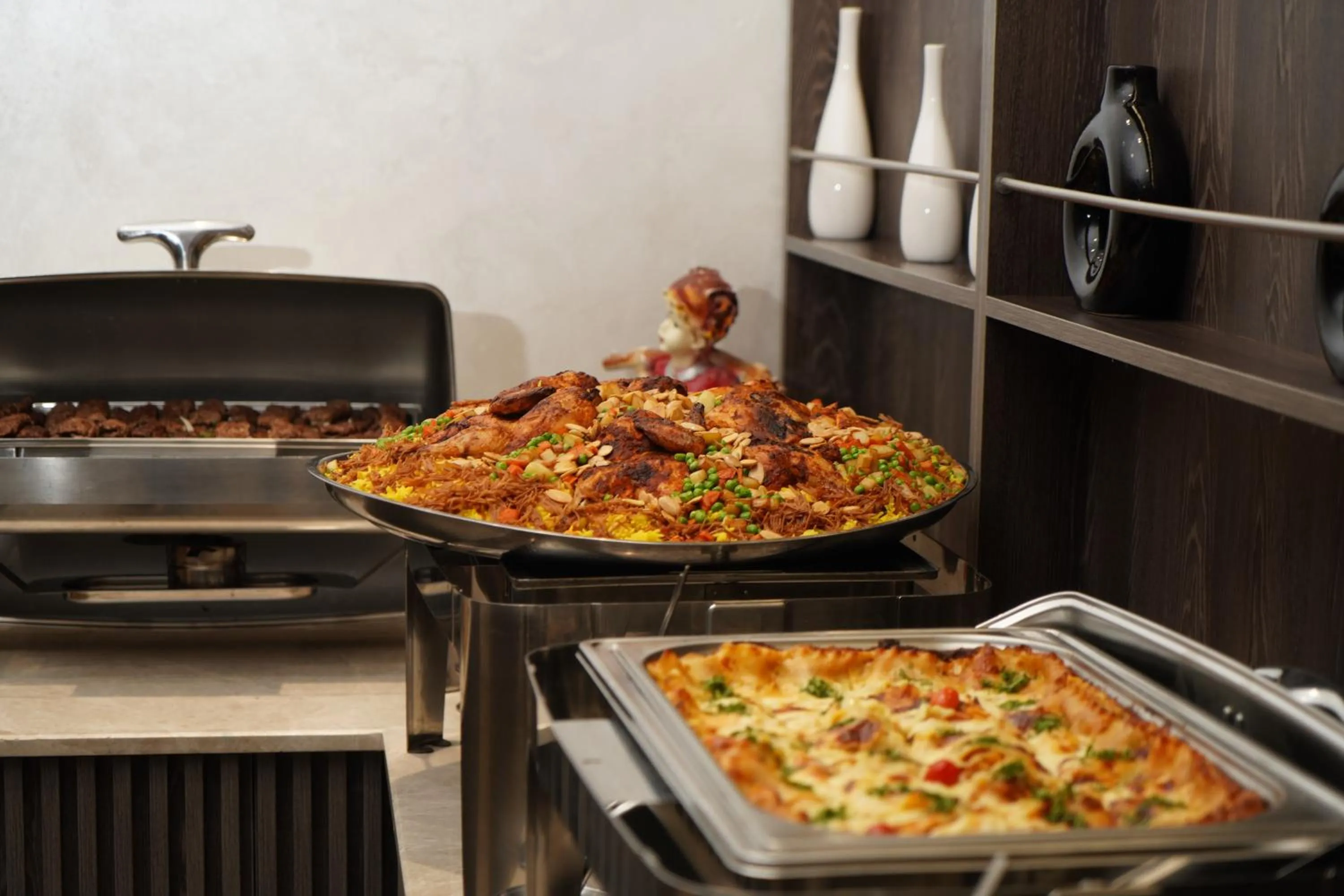 Food in Darin Plaza Hotel