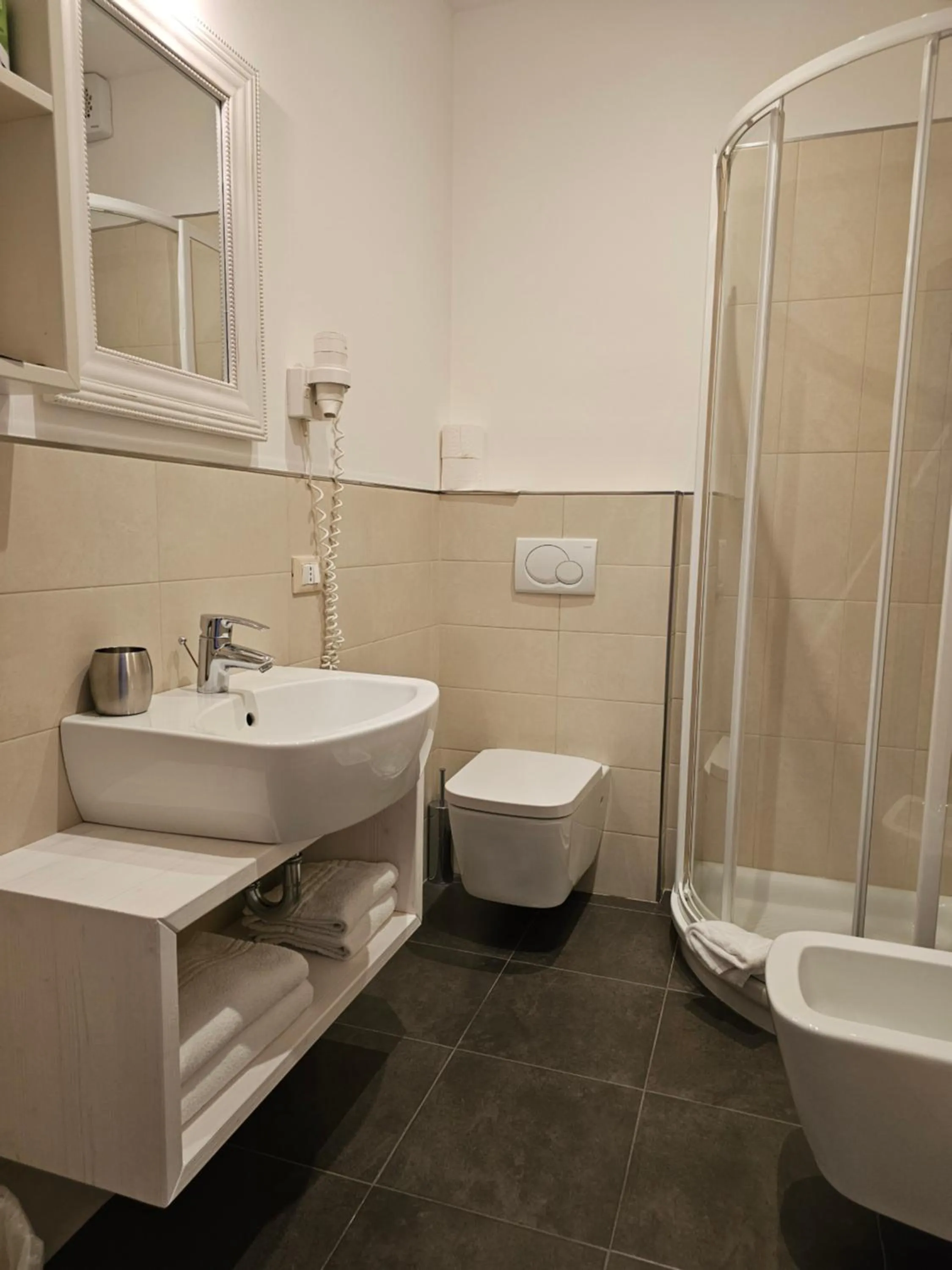 Shower in Garni San Lorenzo