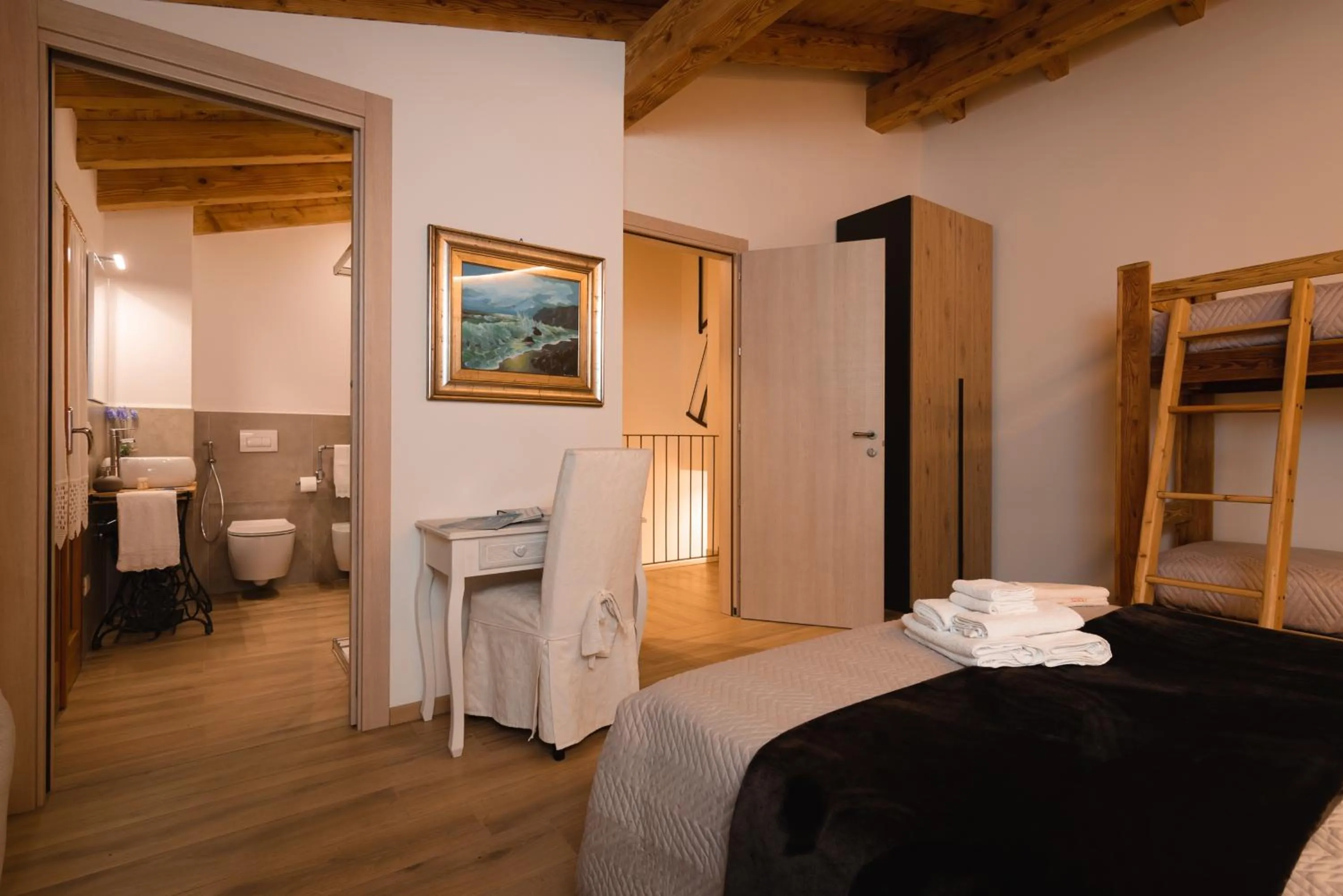 Bedroom, Bed in Alla Vecchia Contrada B&B