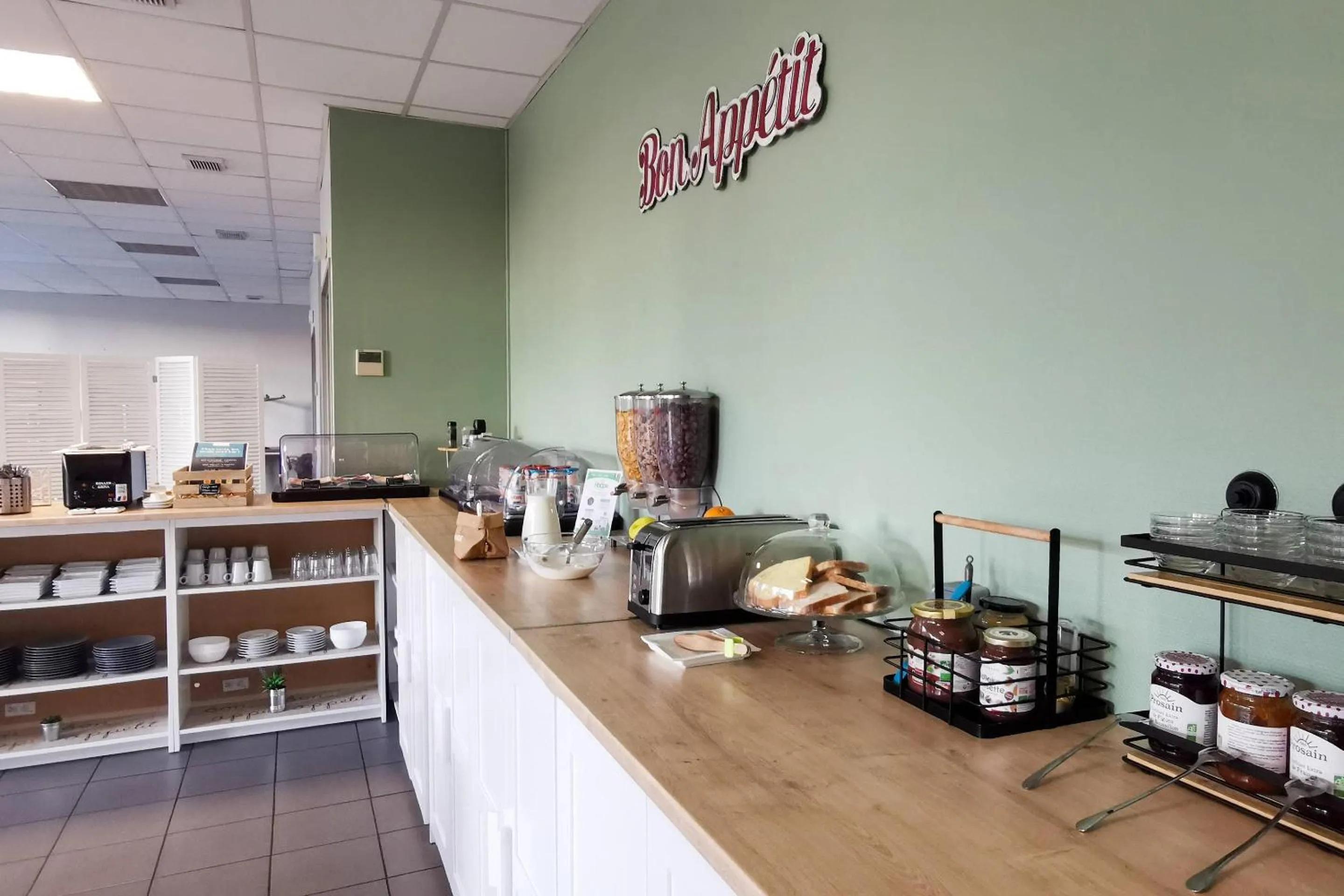 Breakfast in Comfort Aparthotel Toulouse Métropole