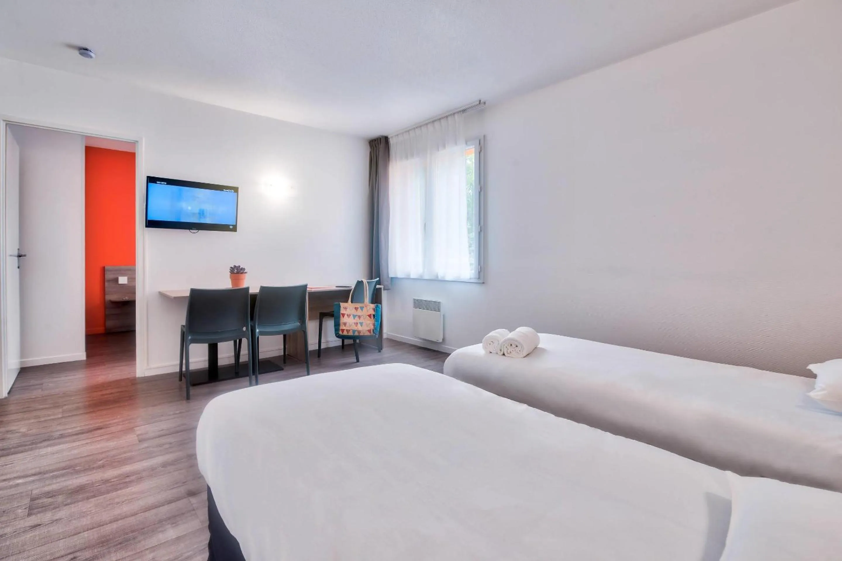 Bedroom, Bed in Comfort Aparthotel Toulouse Métropole