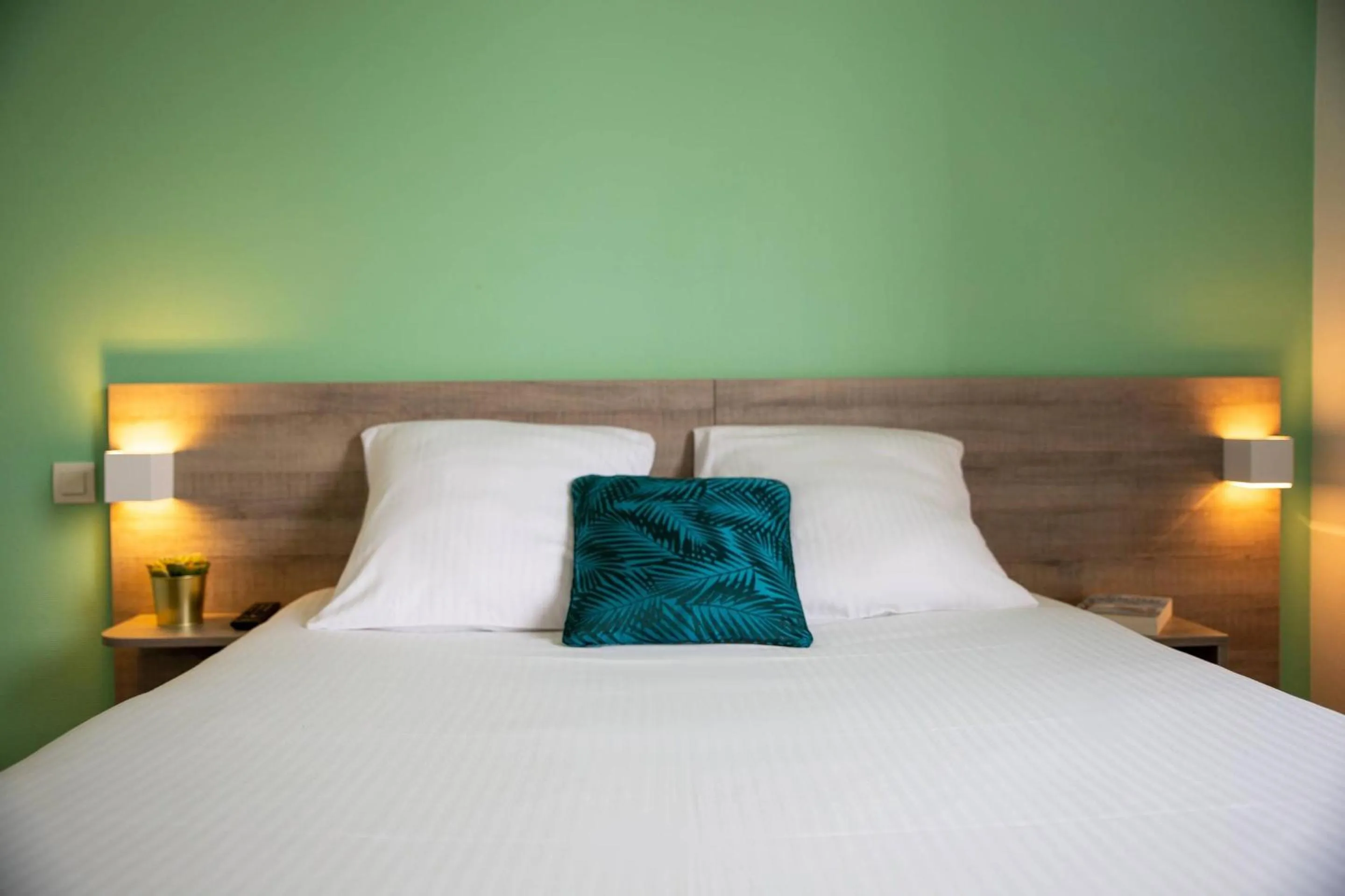 Bedroom, Bed in Comfort Aparthotel Toulouse Métropole