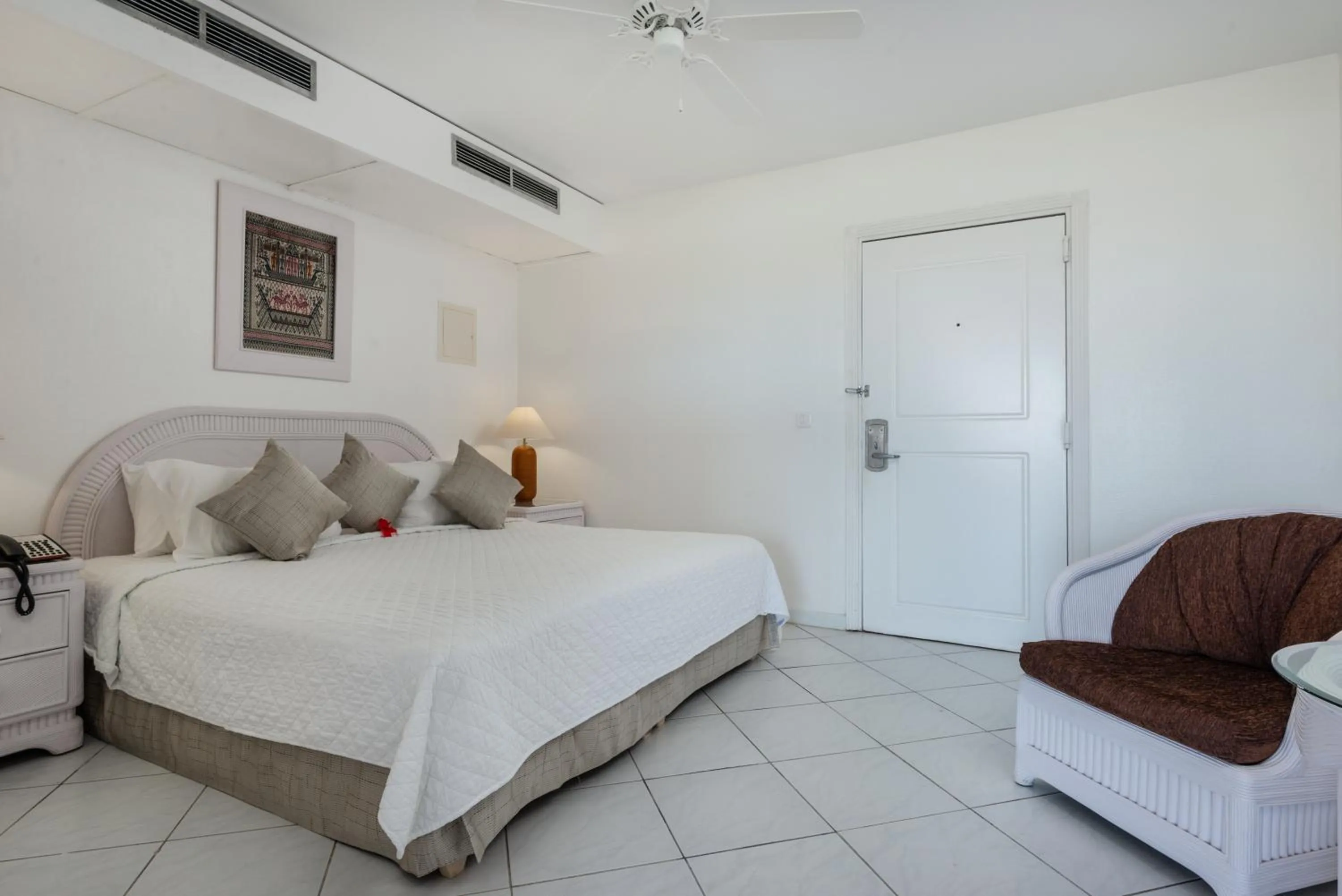 Bedroom, Bed in Sapphire Beach Club Resort