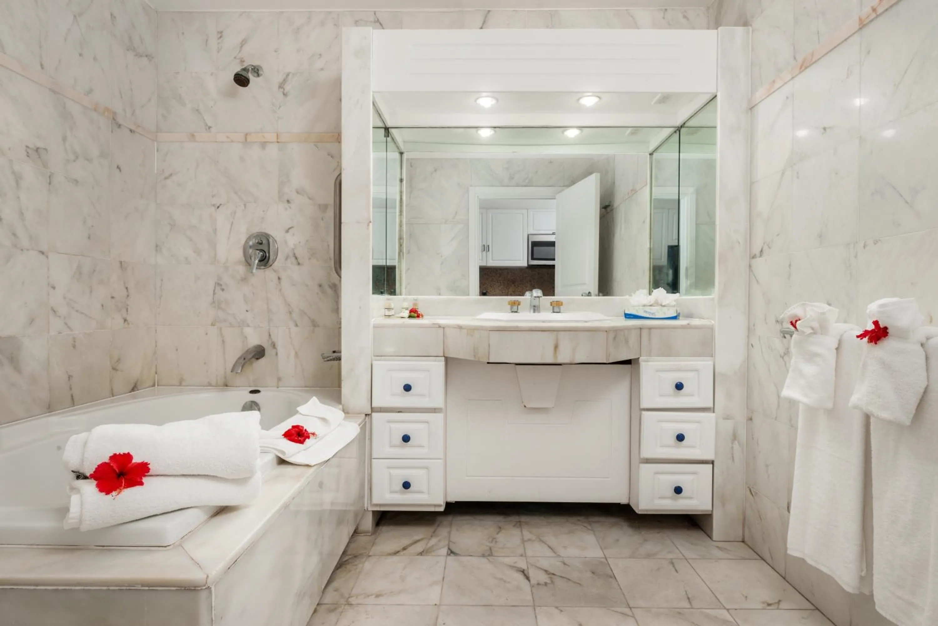 Bathroom in Sapphire Beach Club Resort