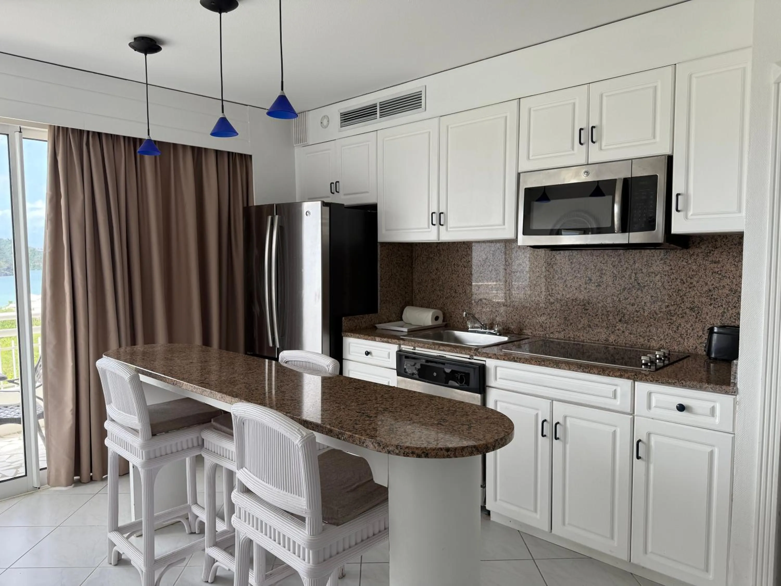 kitchen in Sapphire Beach Club Resort