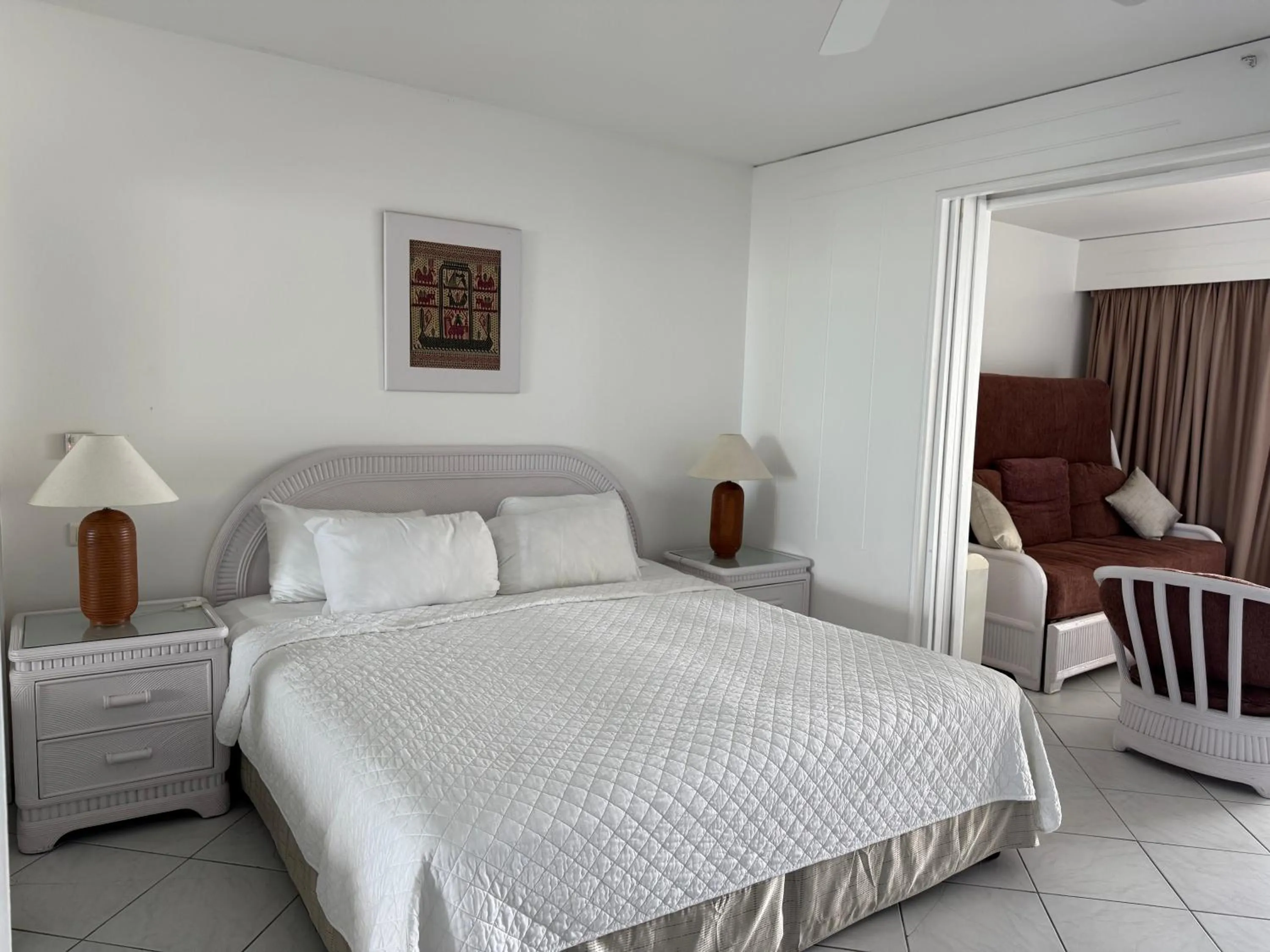 Bed in Sapphire Beach Club Resort