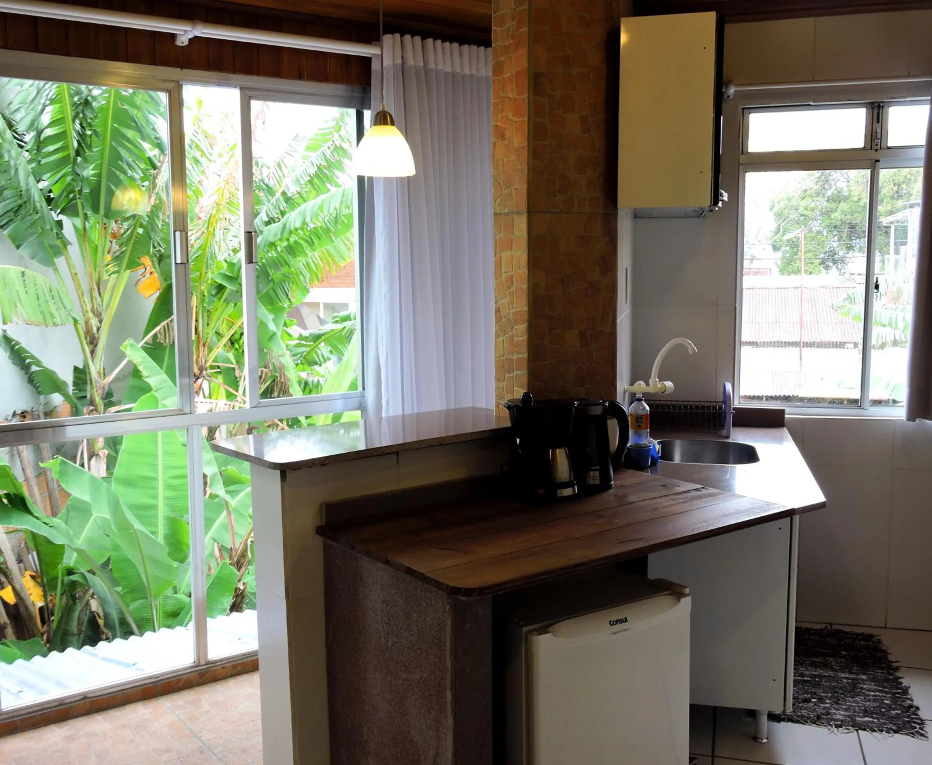 Coffee/tea facilities in Pousada Pedra Rosa