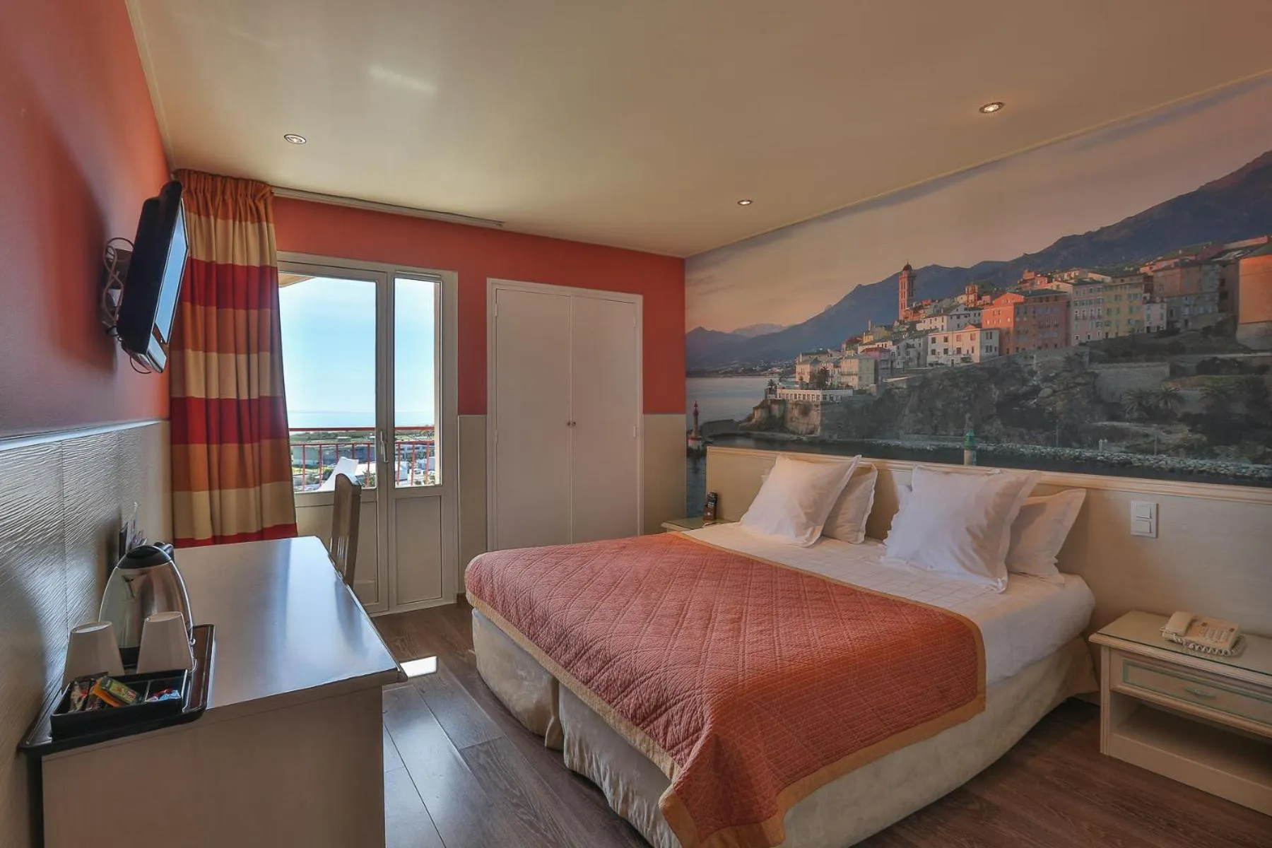 Property building, Bed in Ostella Spa & Resort