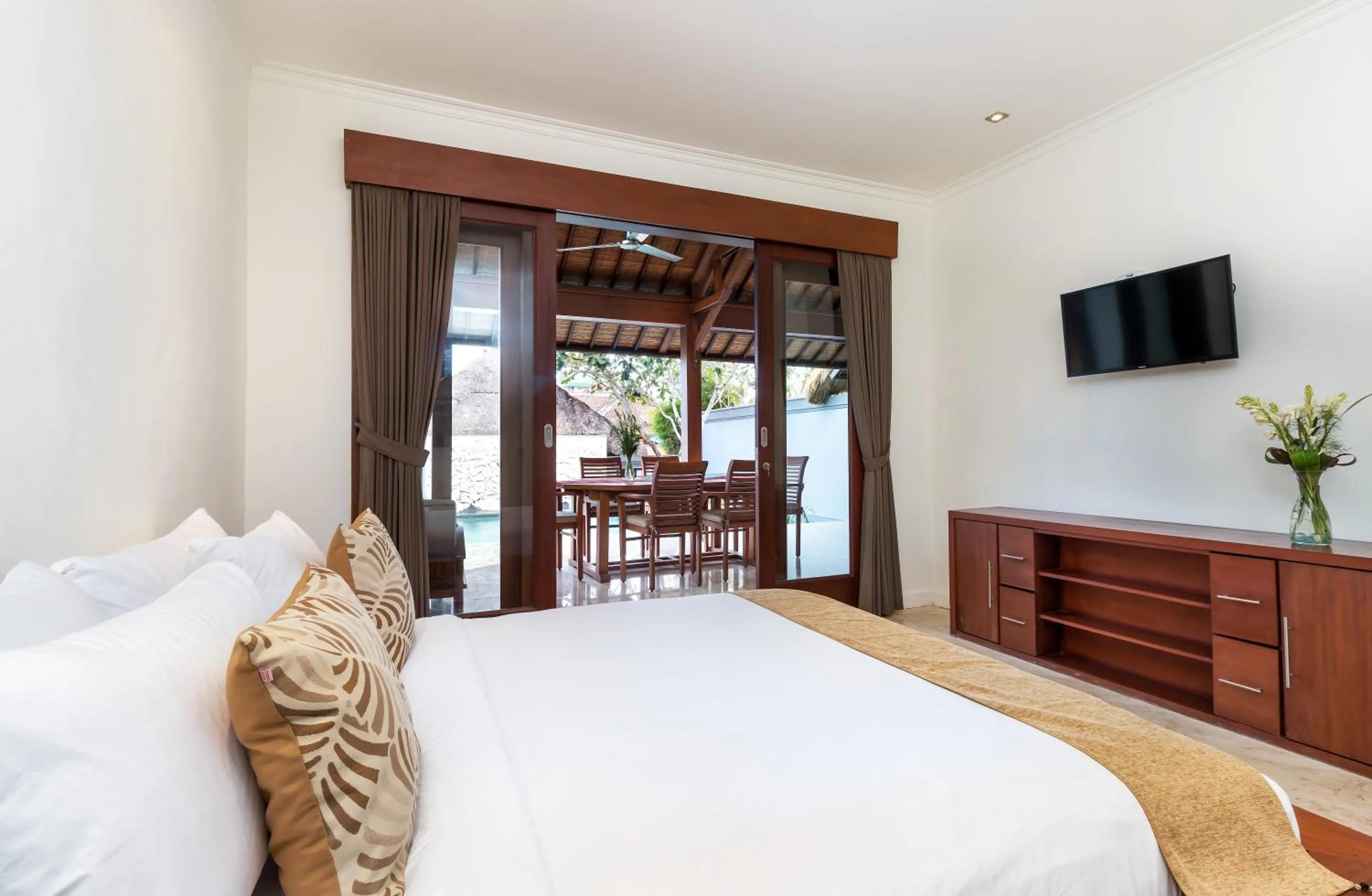 Bed in Villa Lalang Temu