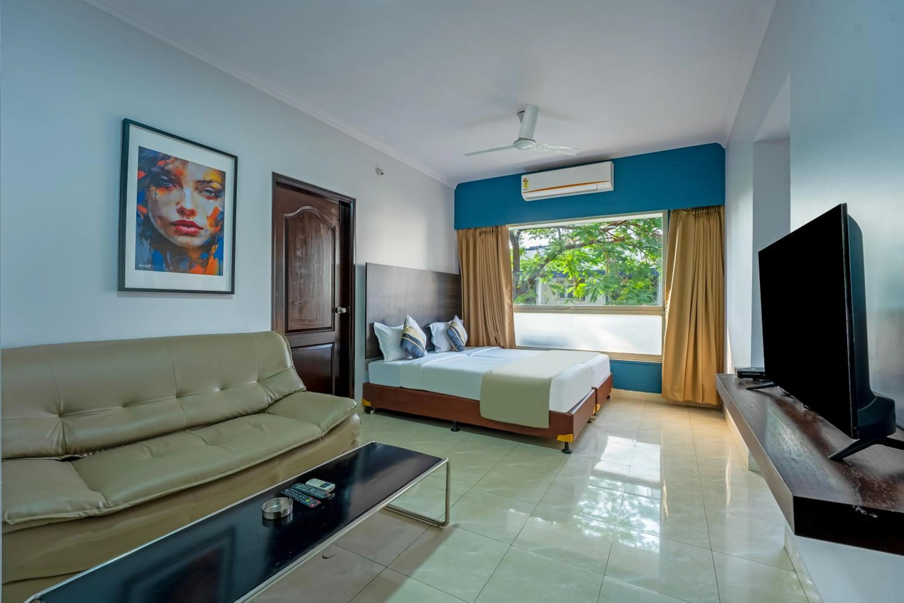 Bedroom, Bed in asar Landmark Suites Mumbai International Airport by Orion Hotels