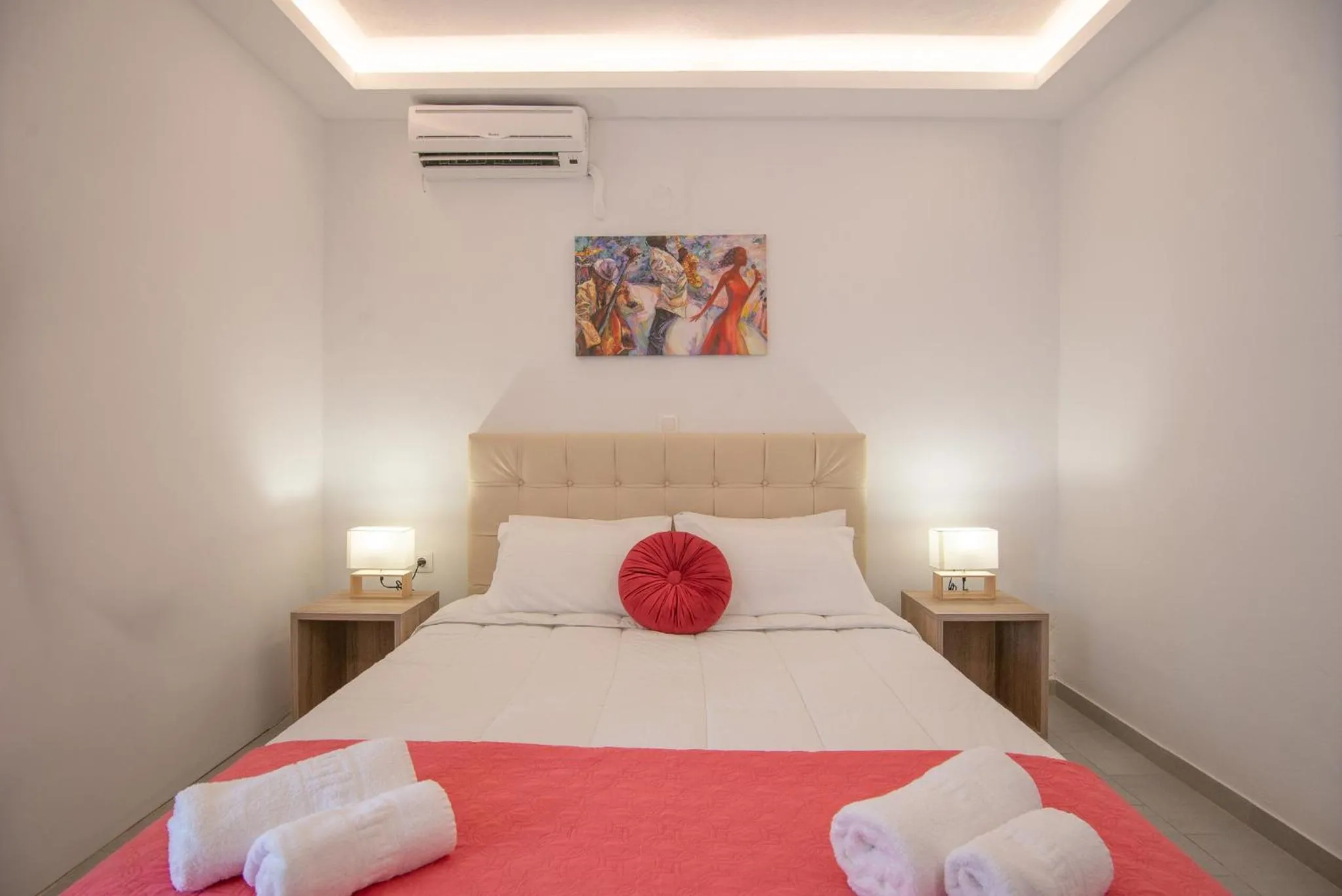 Bedroom, Bed in Zografia