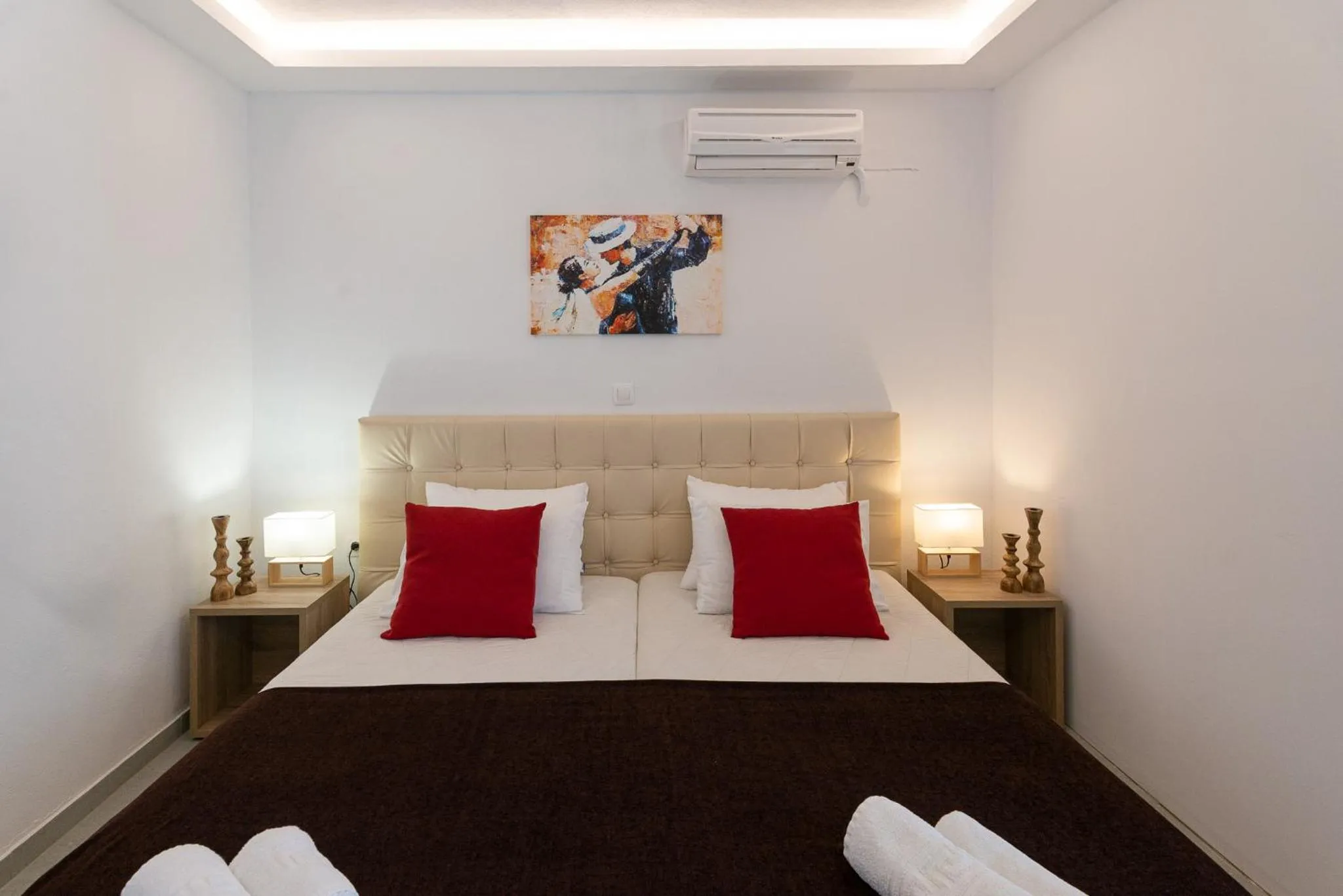 Bedroom, Bed in Zografia