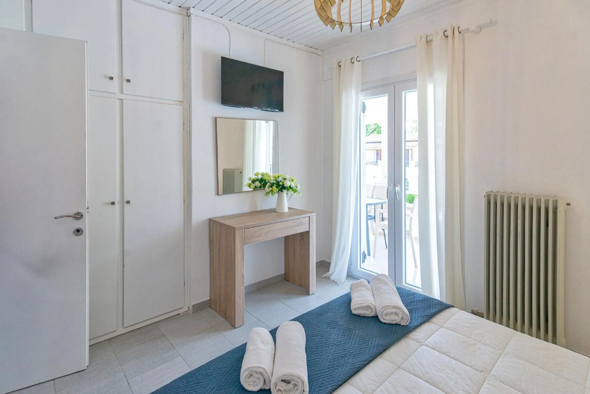 TV and multimedia, Bed in Zografia