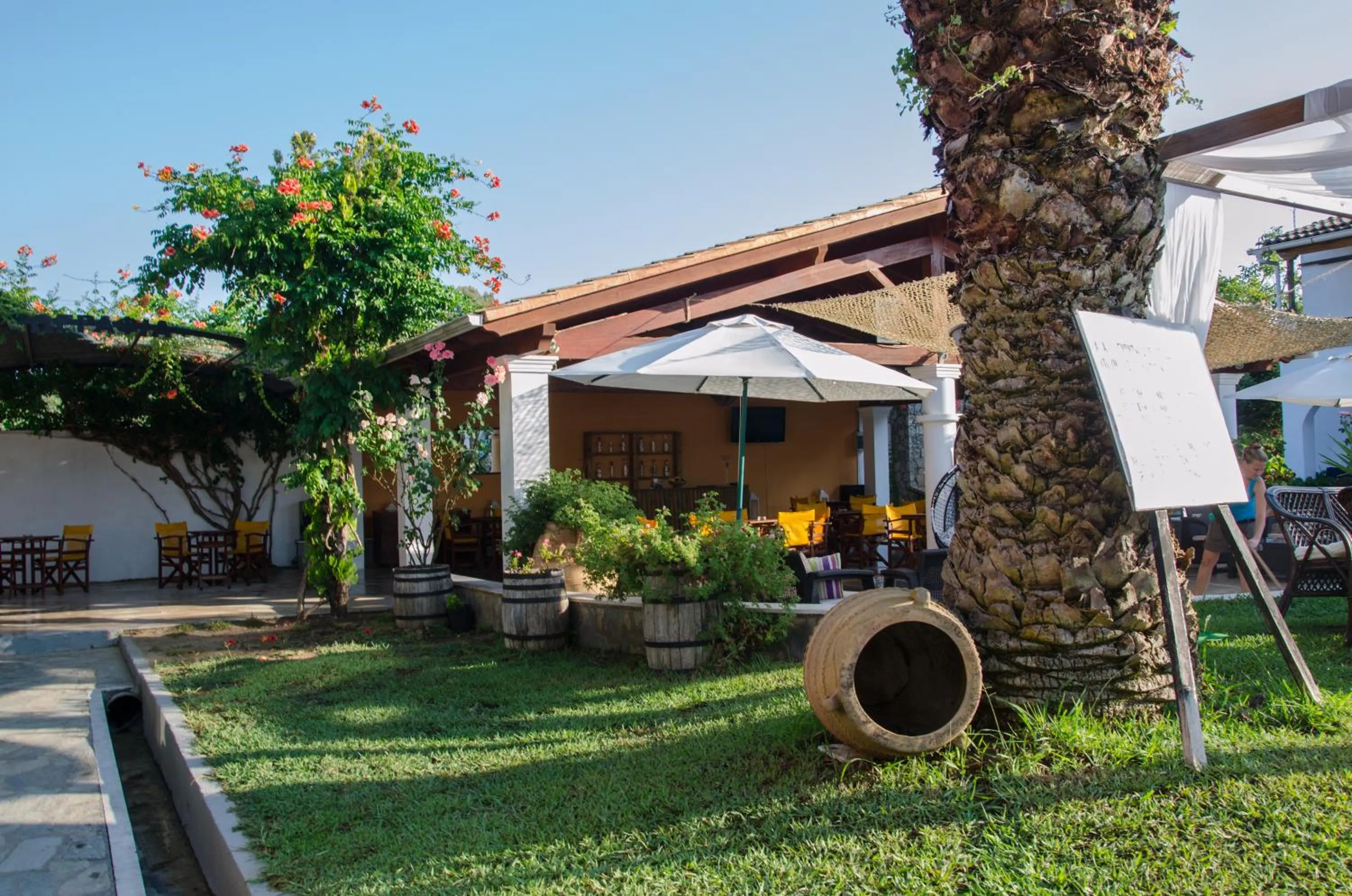 Restaurant/places to eat in Zografia