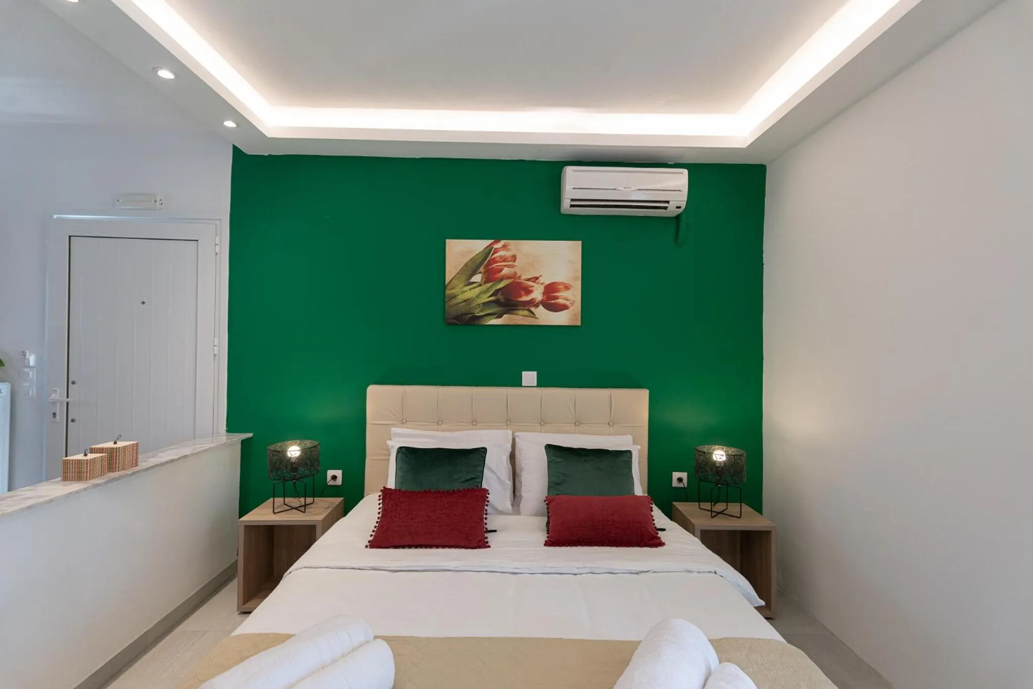 Bedroom, Bed in Zografia
