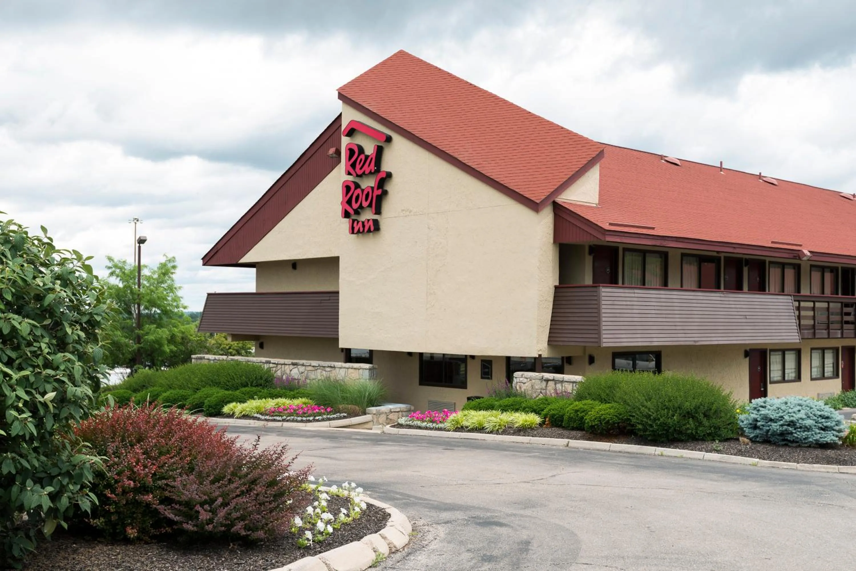 Property building in Red Roof Inn Dayton South - Miamisburg