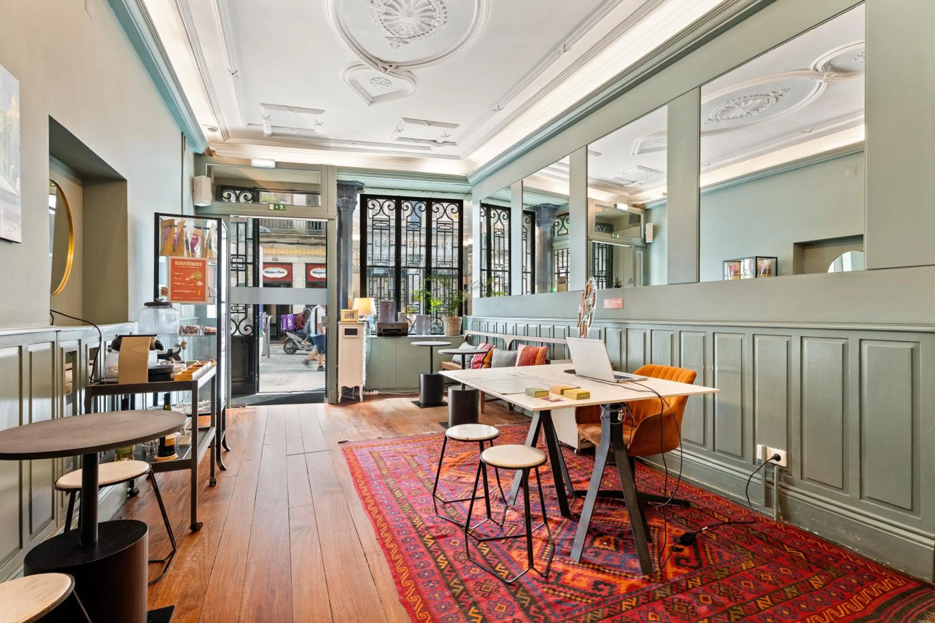 Lobby or reception in Casa dos Lóios by Shiadu