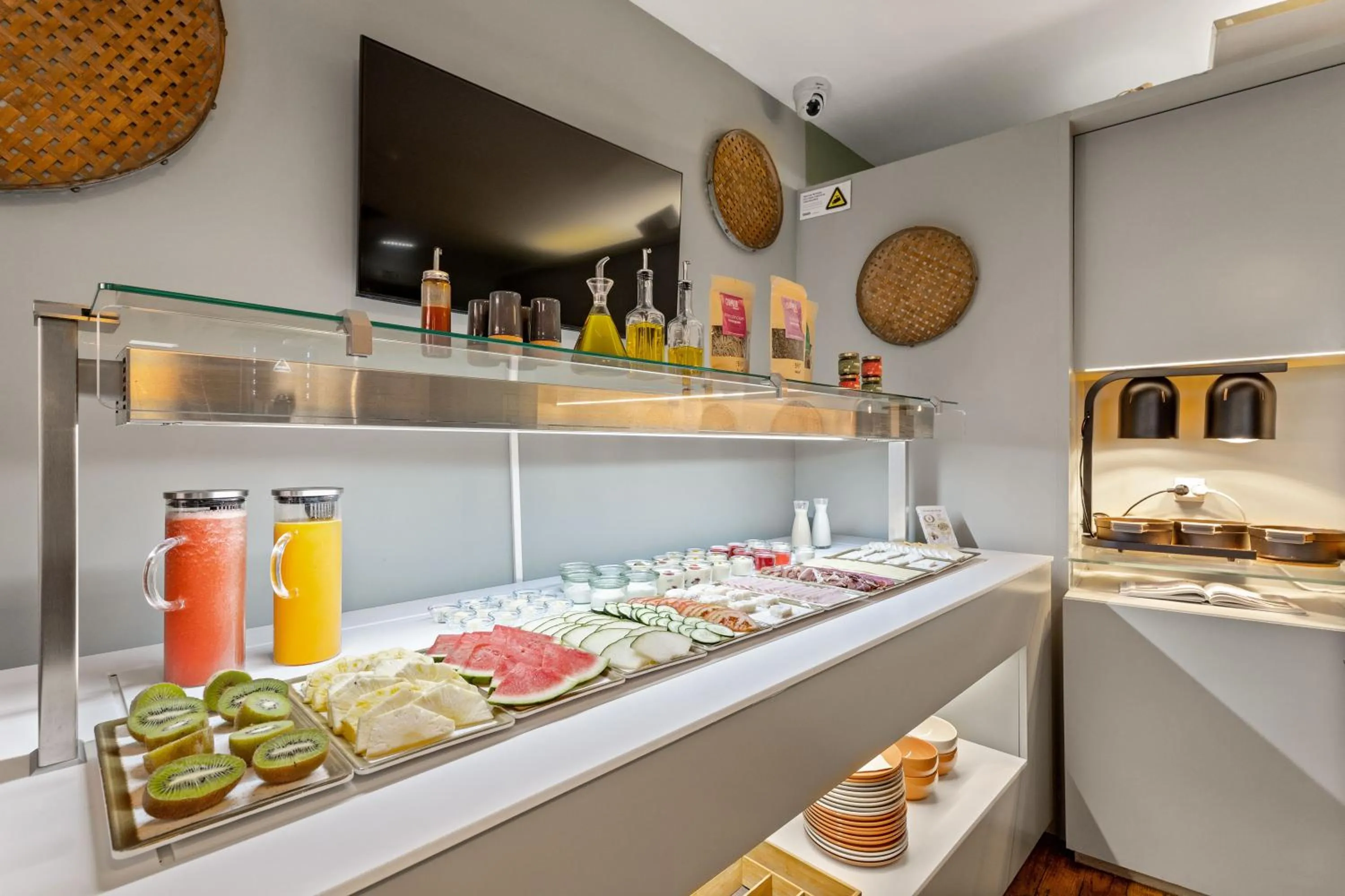 Food and drinks in Casa dos Lóios by Shiadu