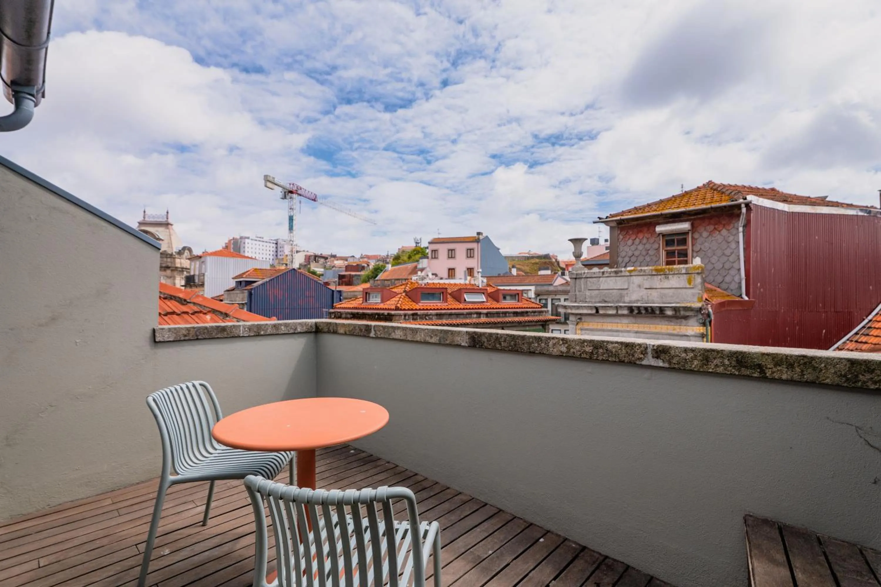 Property building in Casa dos Lóios by Shiadu