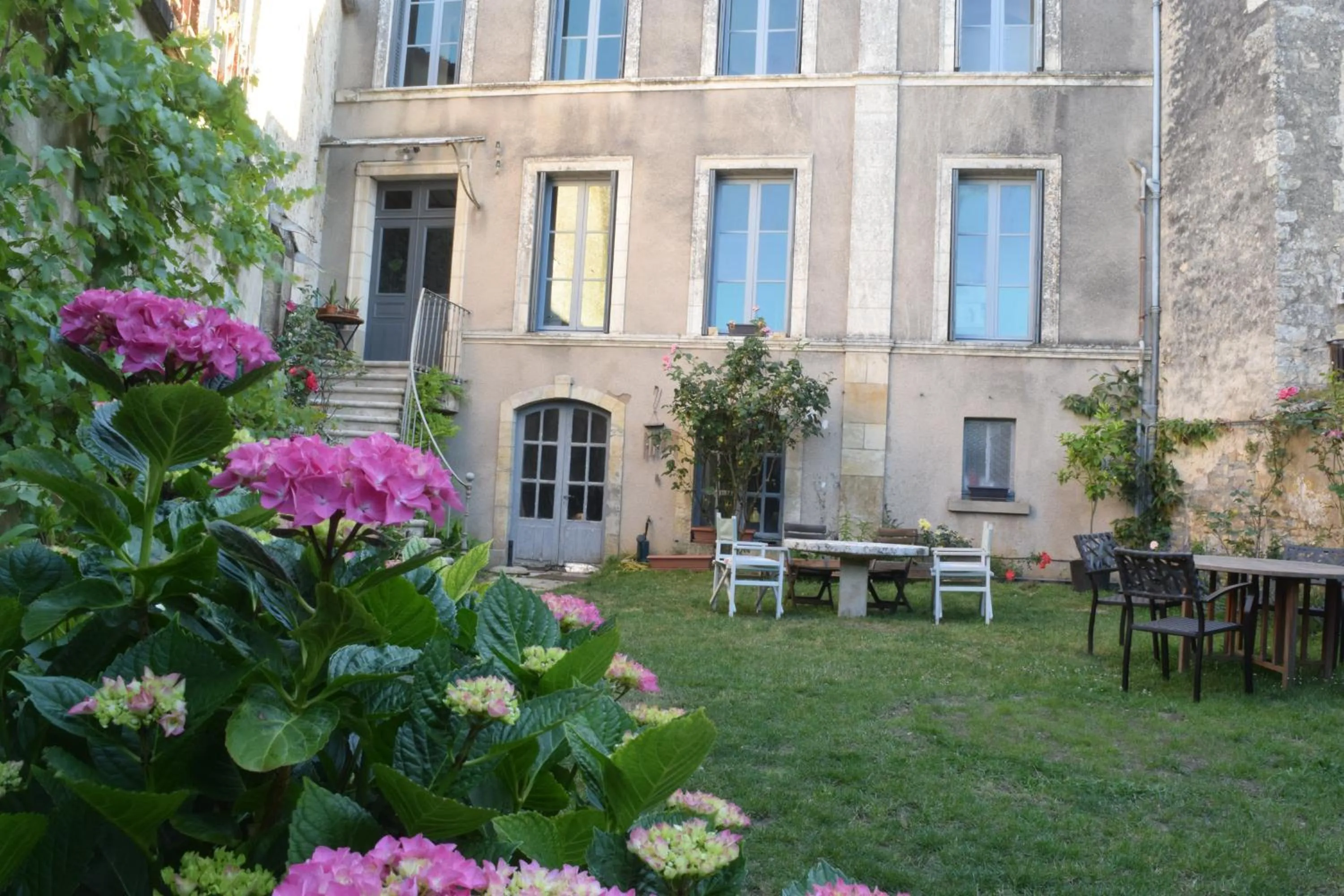 Property building in Chambres d'hôtes Coté Halles