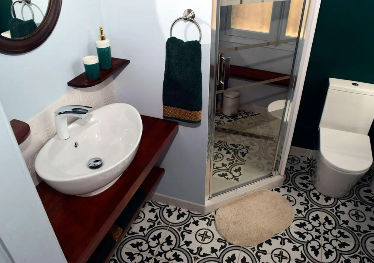 Shower in Chambres d'hôtes Coté Halles