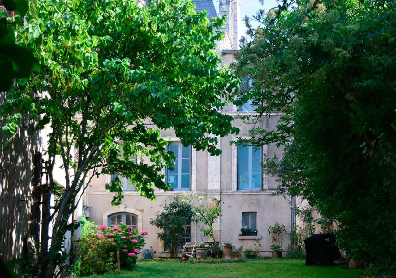 Garden in Chambres d'hôtes Coté Halles