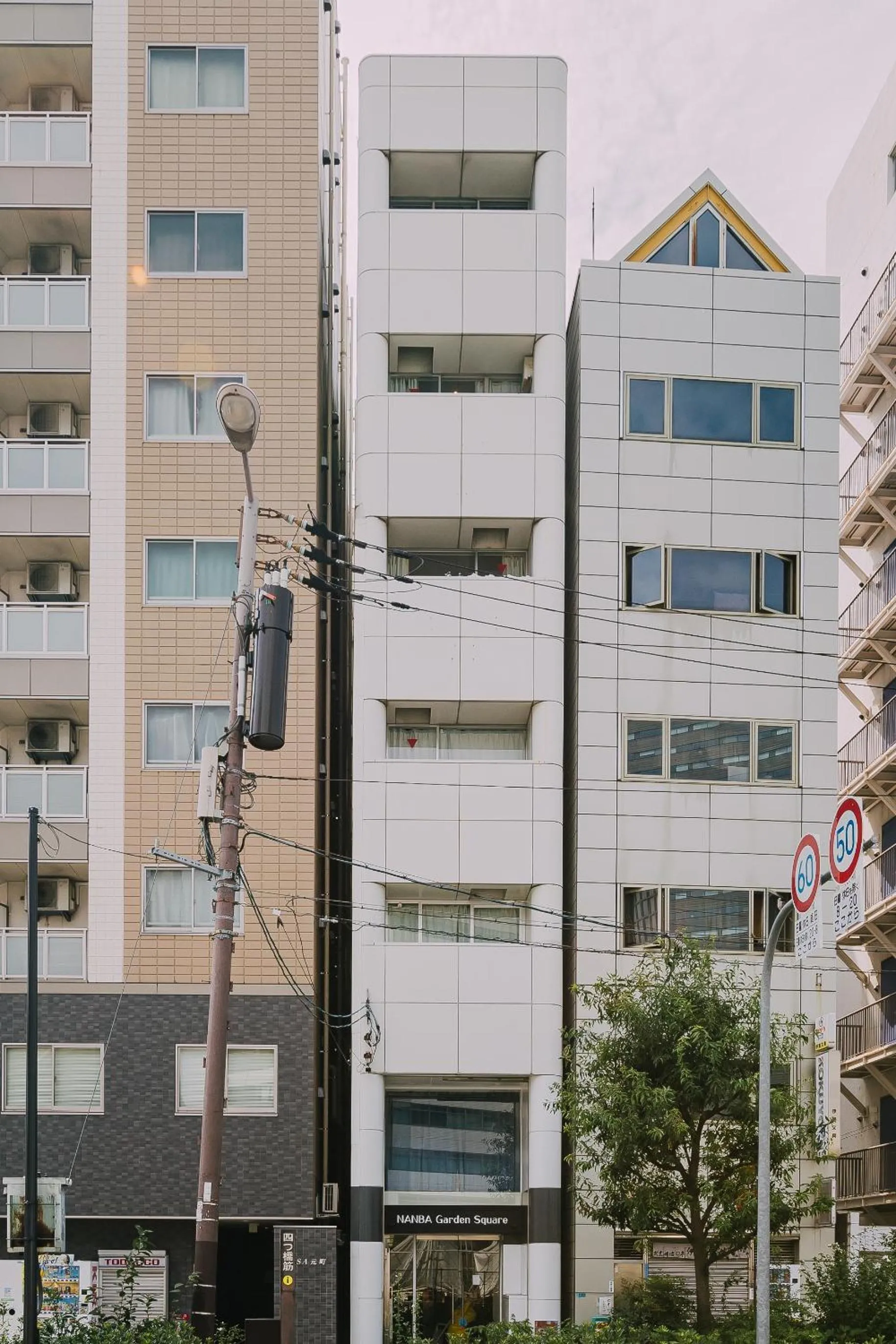 Facade/entrance in Namba Garden Square Apartment