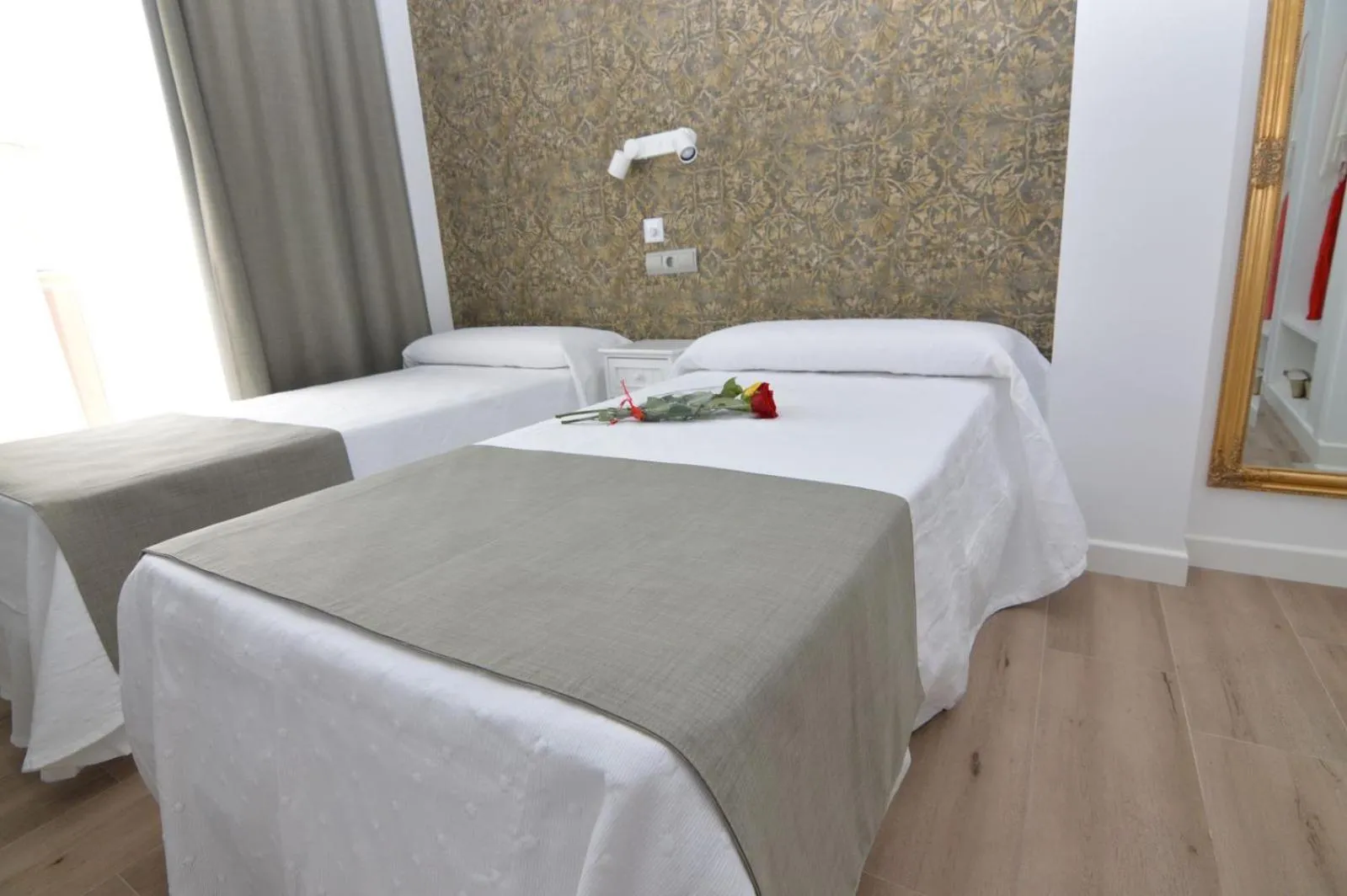 Twin Room with Balcony in Hotel Castillo Benidorm