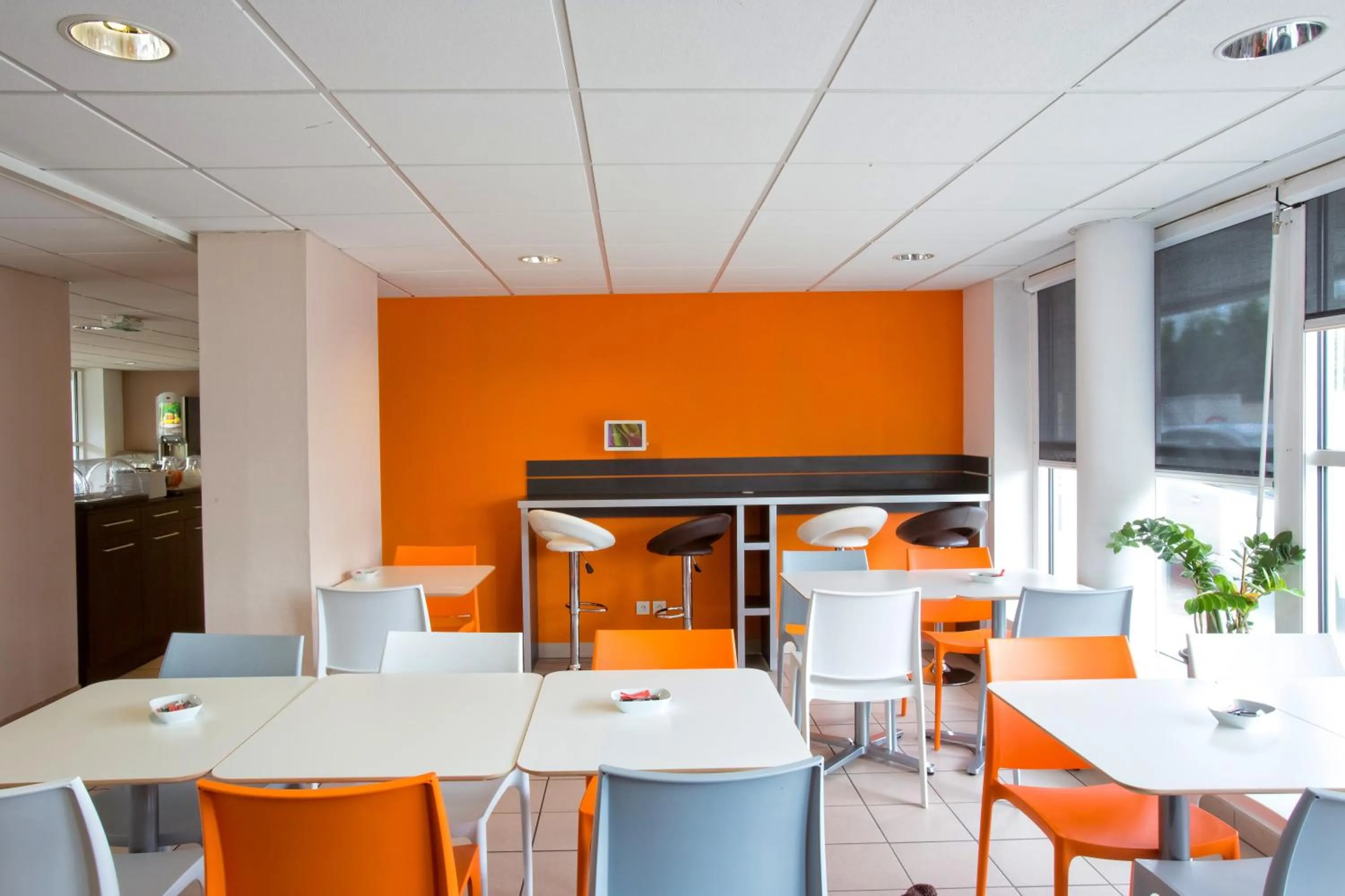 Restaurant/places to eat in All Suites Appart Hôtel - Bordeaux - Mérignac Aéroport