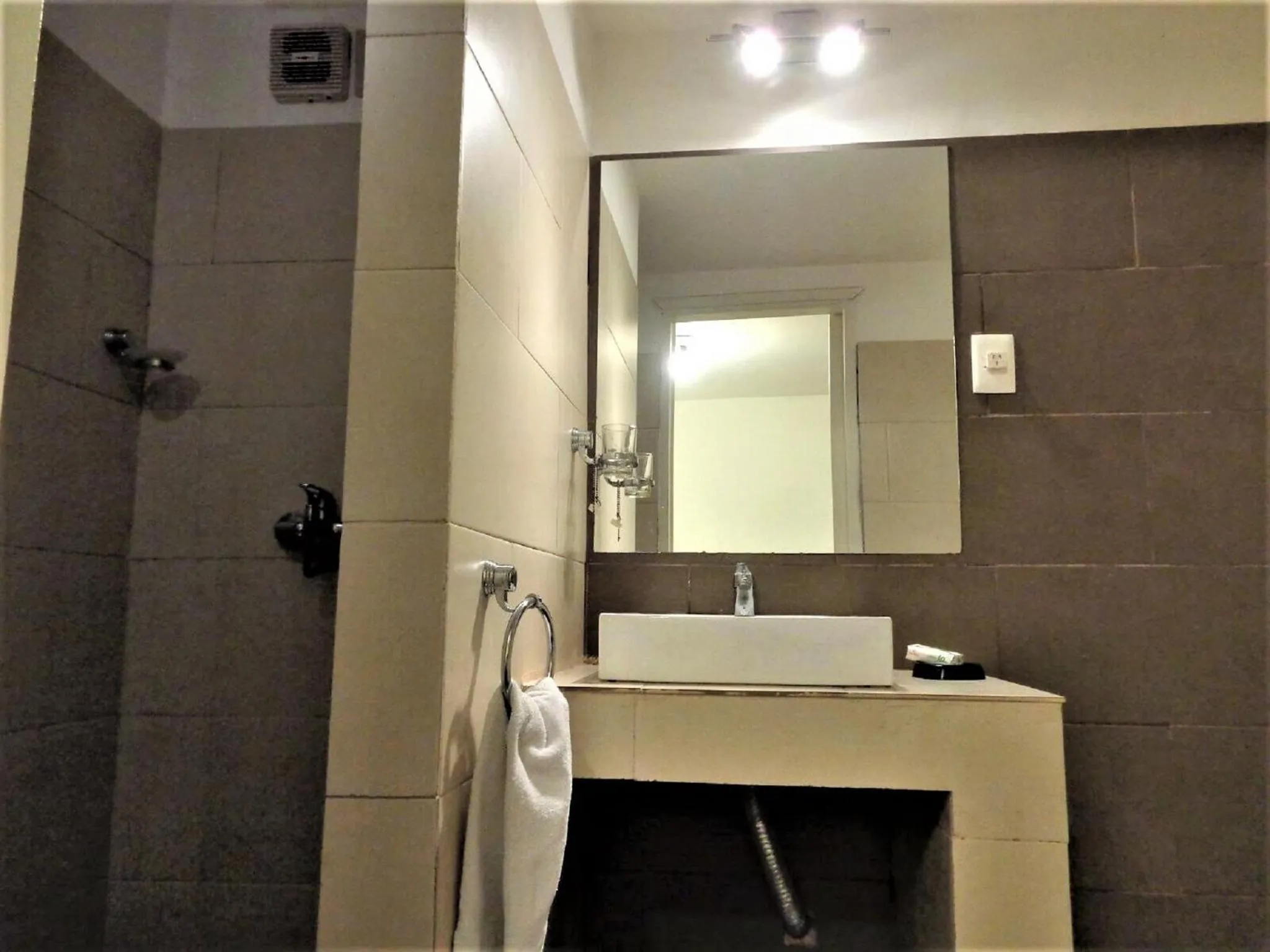 Bathroom in Hotel Casablanca Montevideo