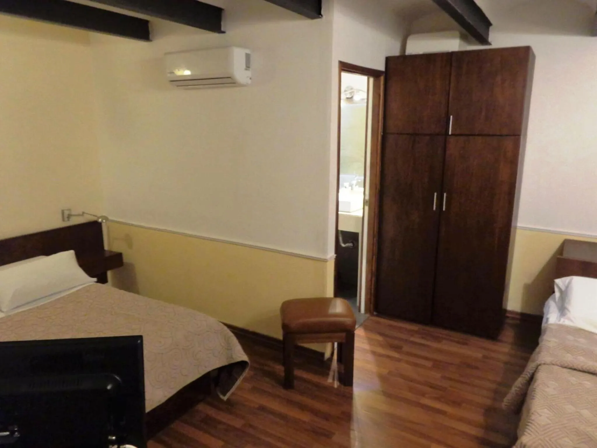 Bed in Hotel Casablanca Montevideo