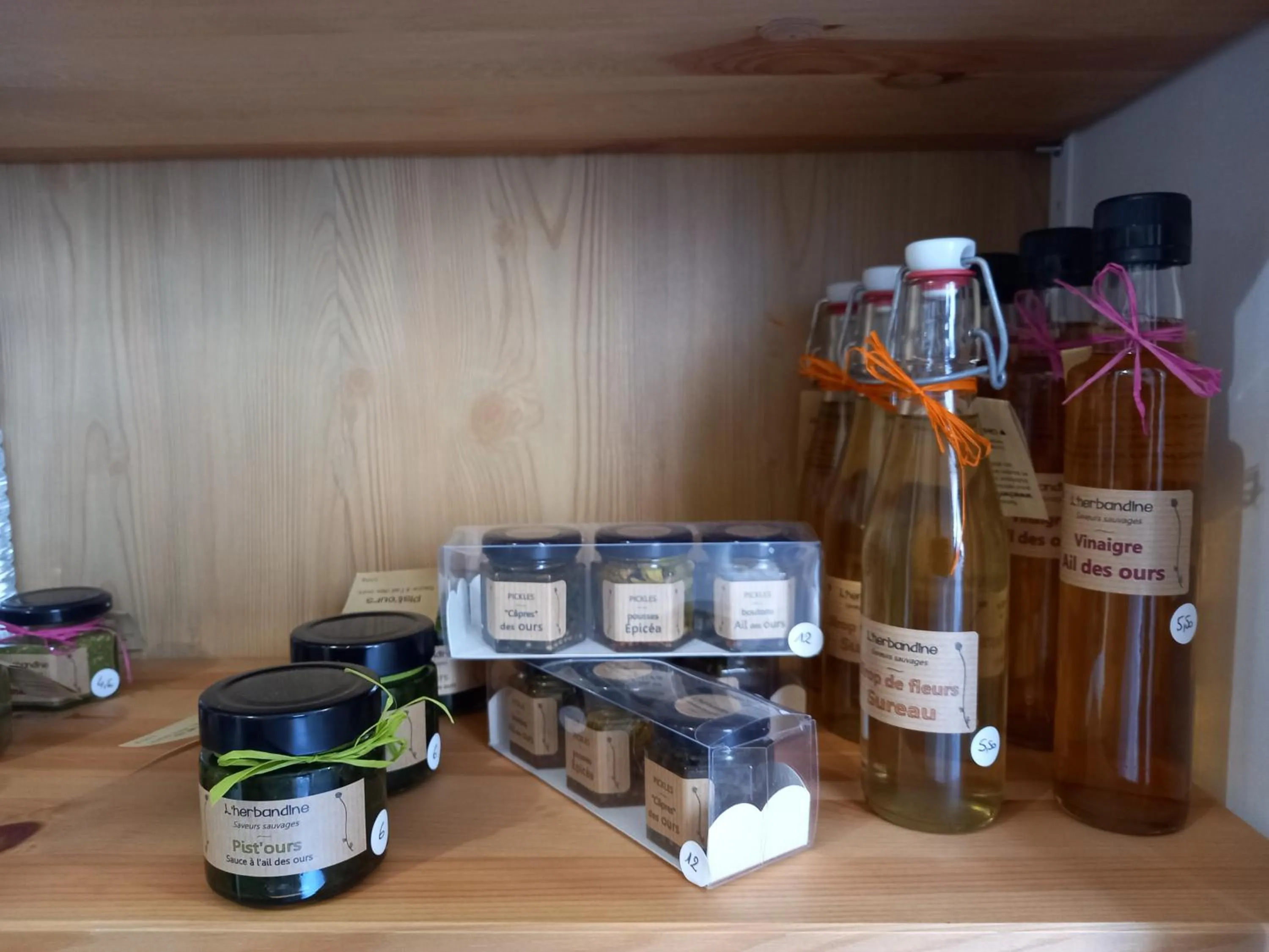 Supermarket/grocery shop in Aux penates de Toni Beauval